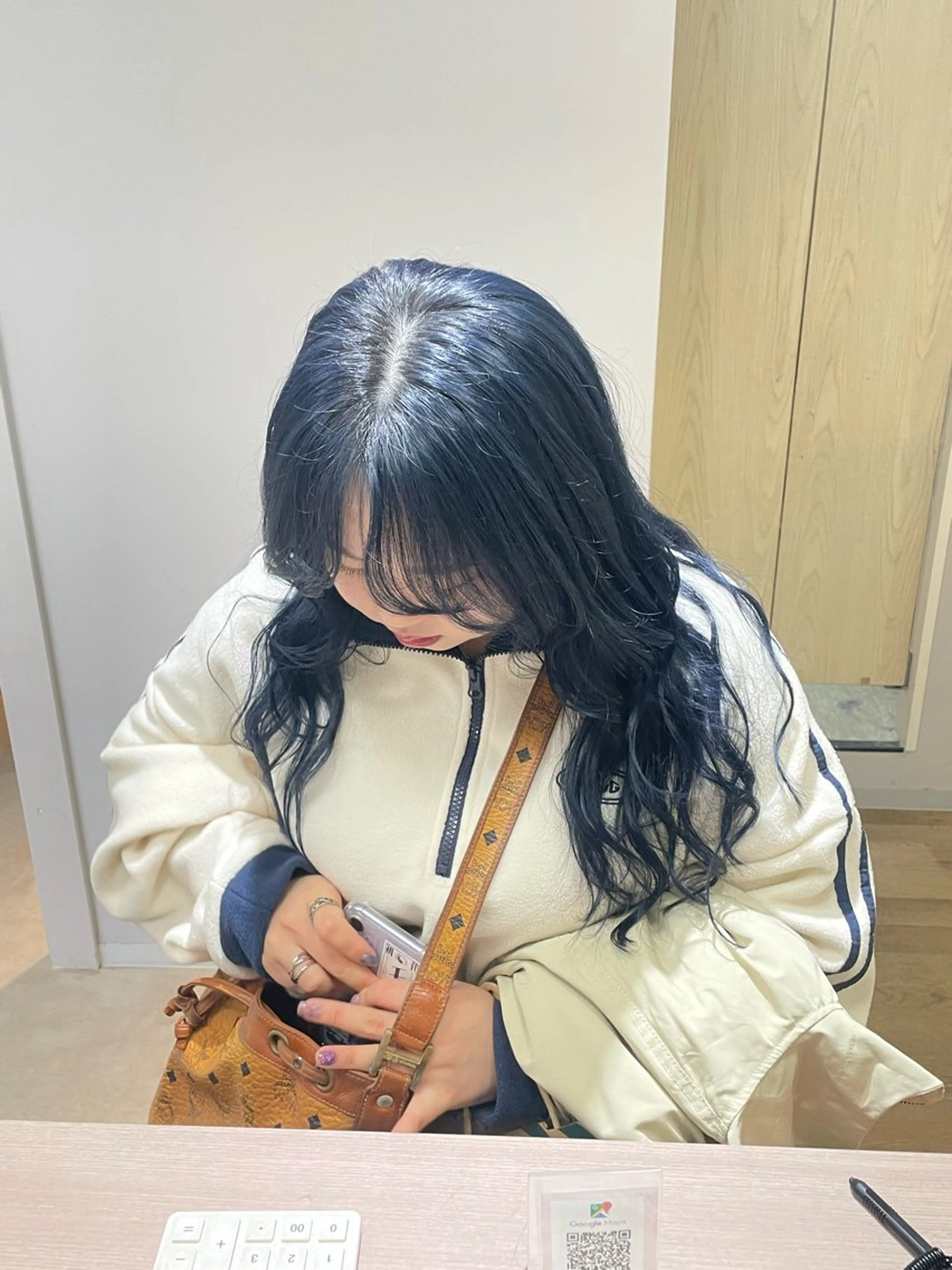 ロング カラー カット ヘアカラー トリートメント ayano / 透明感・くすみカラーのヘアスタイル