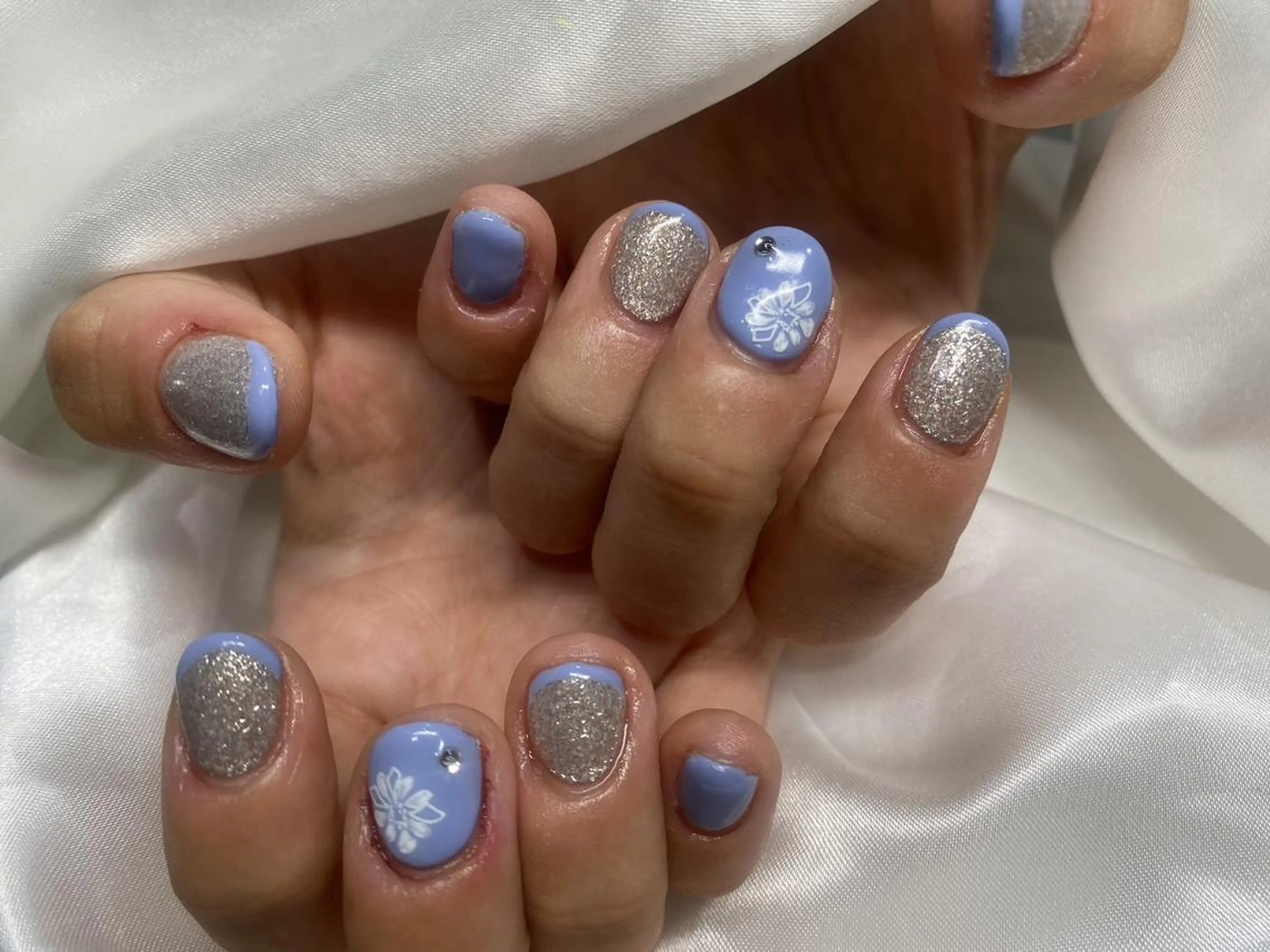 ネイル ハンドネイル ハンドケア SalonLinda Madokaのネイルデザイン