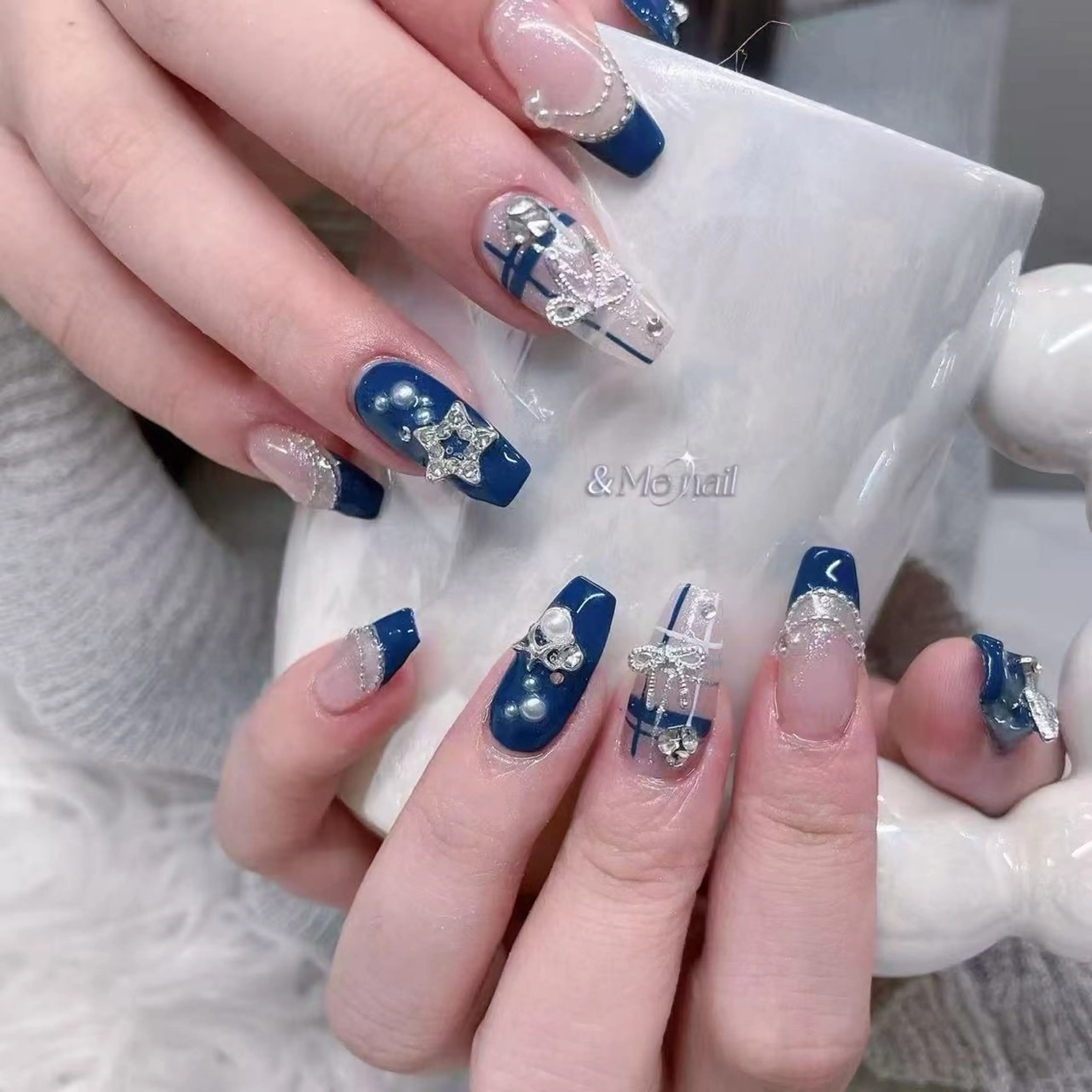 ネイル ハンドネイル &ME makiのネイルデザイン