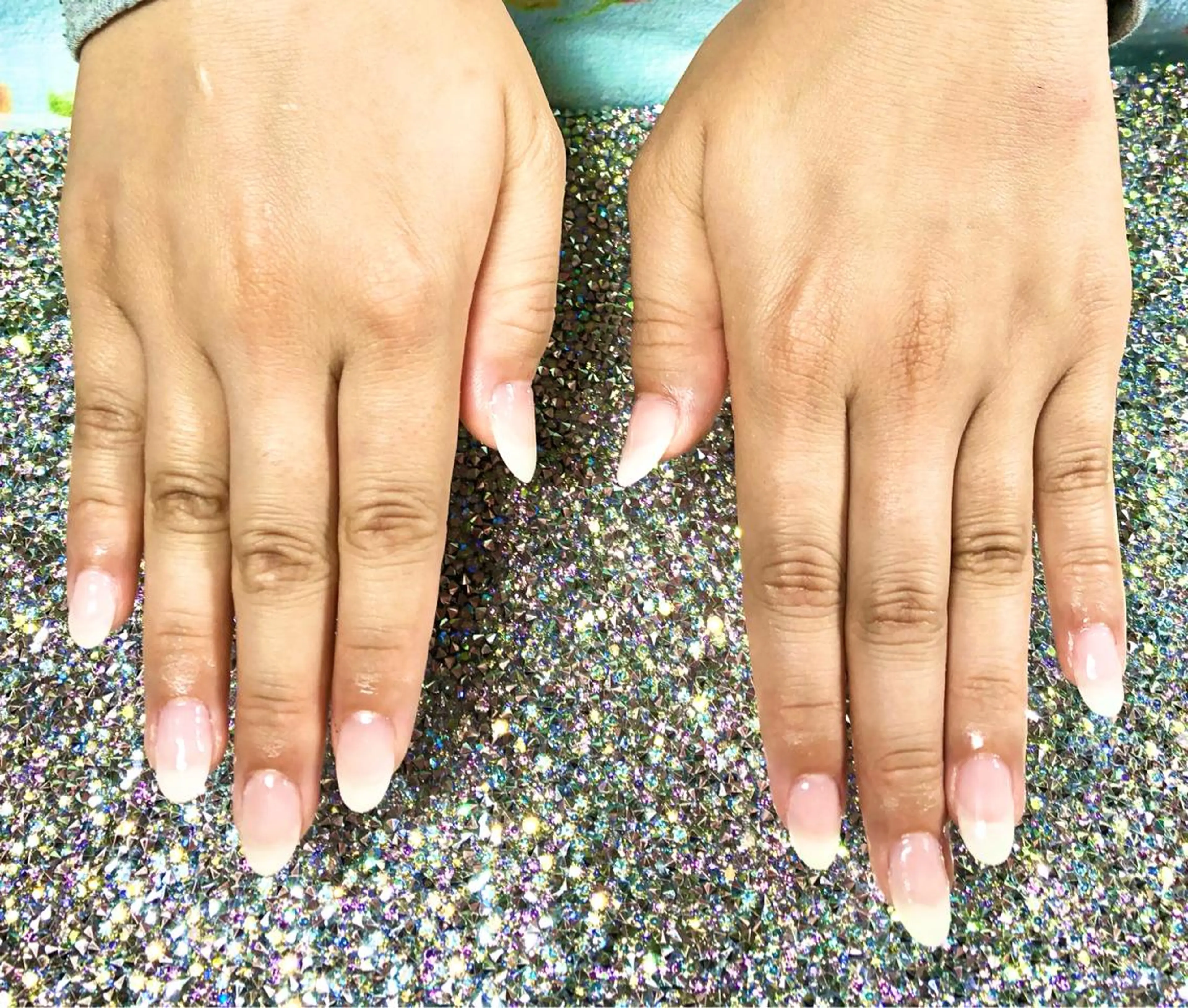 ネイル 長さ出し ジェルネイル スカルプネイル ホワイト ハンドネイル Tairacchi タイラッチのエステ・リラクイメージ