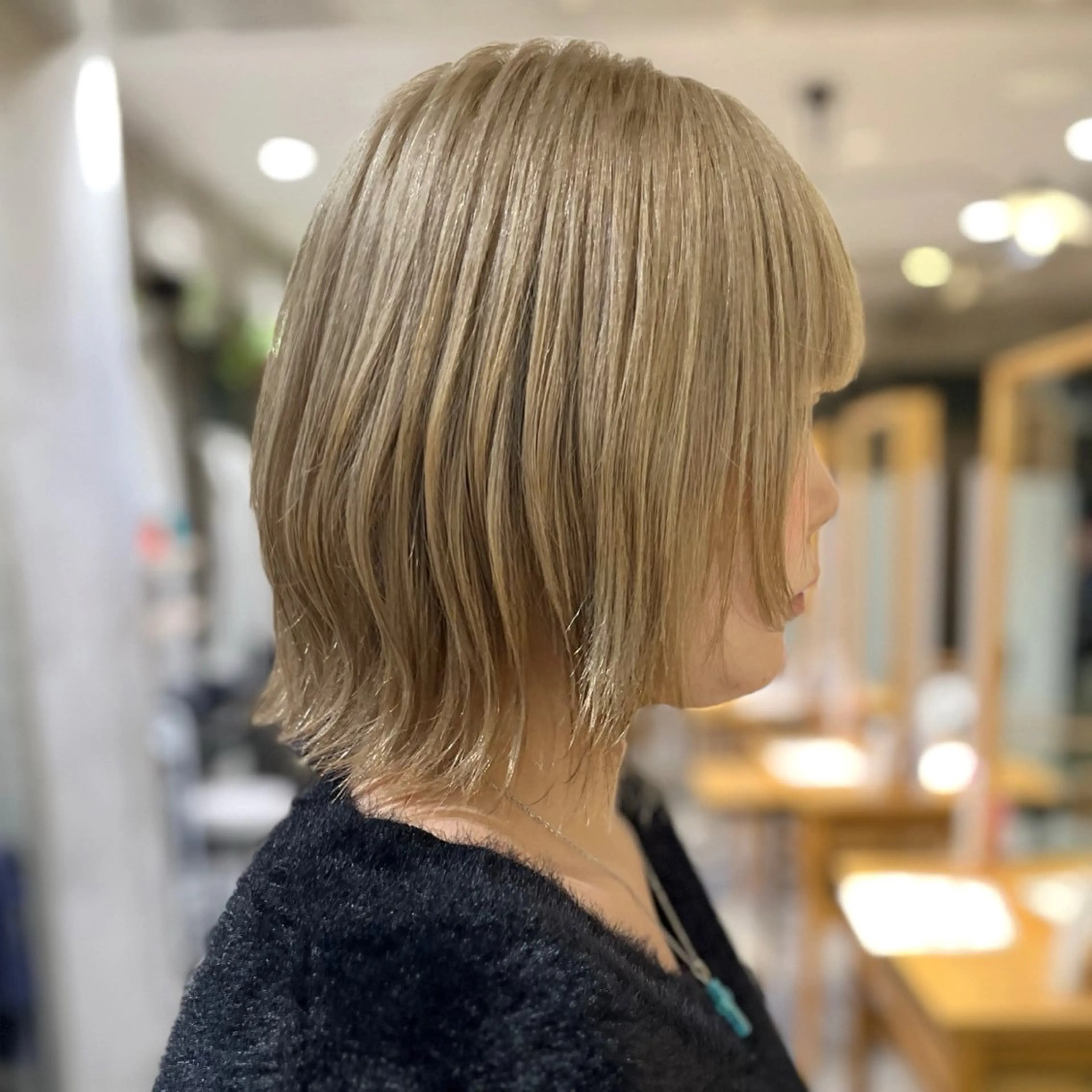 ショート カラー ヘアカラー トリートメント オタク美容師🛍/ 酸性ストレート/艶髪のヘアスタイル