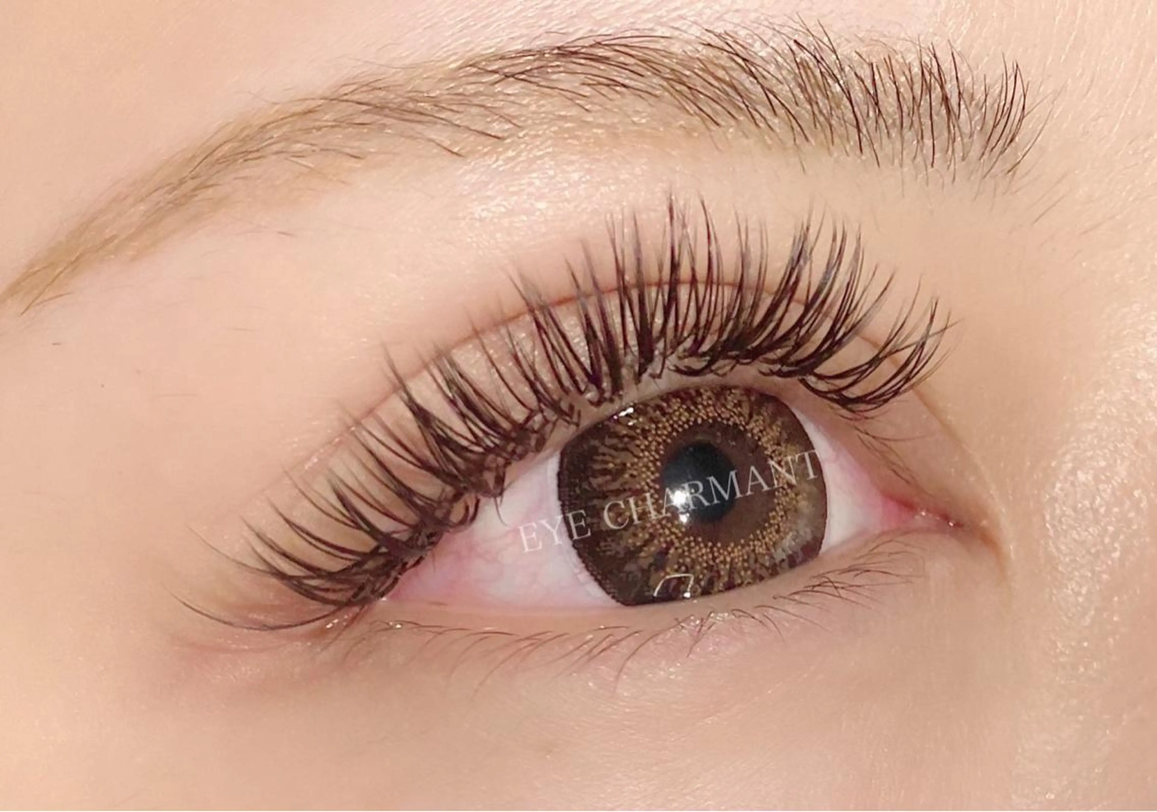 マツエク・マツパ Bカール Cカール アイデザイナー Key（ケイ）の眉毛・アイブロウイメージ