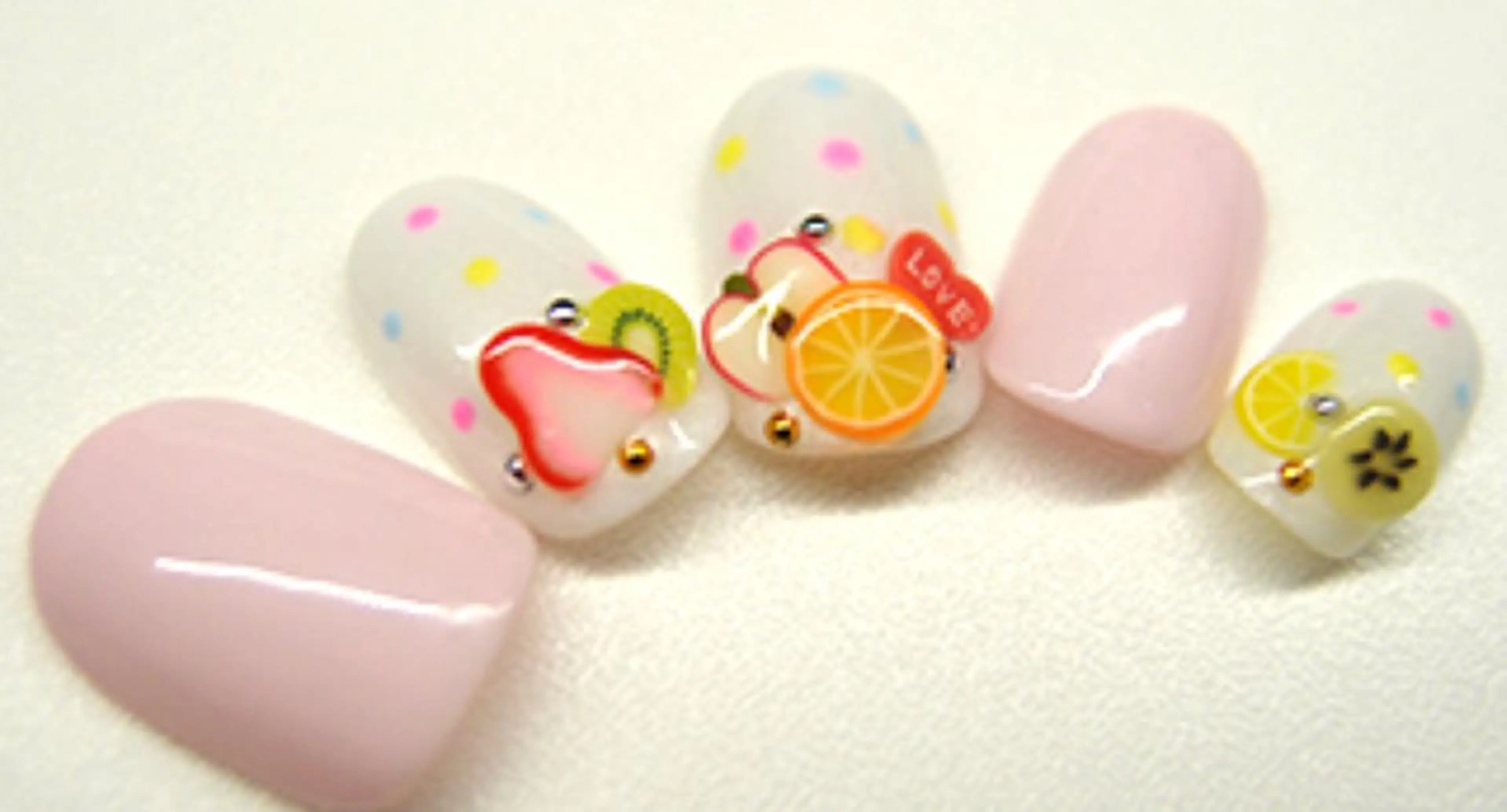 ネイル ハンドネイル ゲン レイカのネイルデザイン