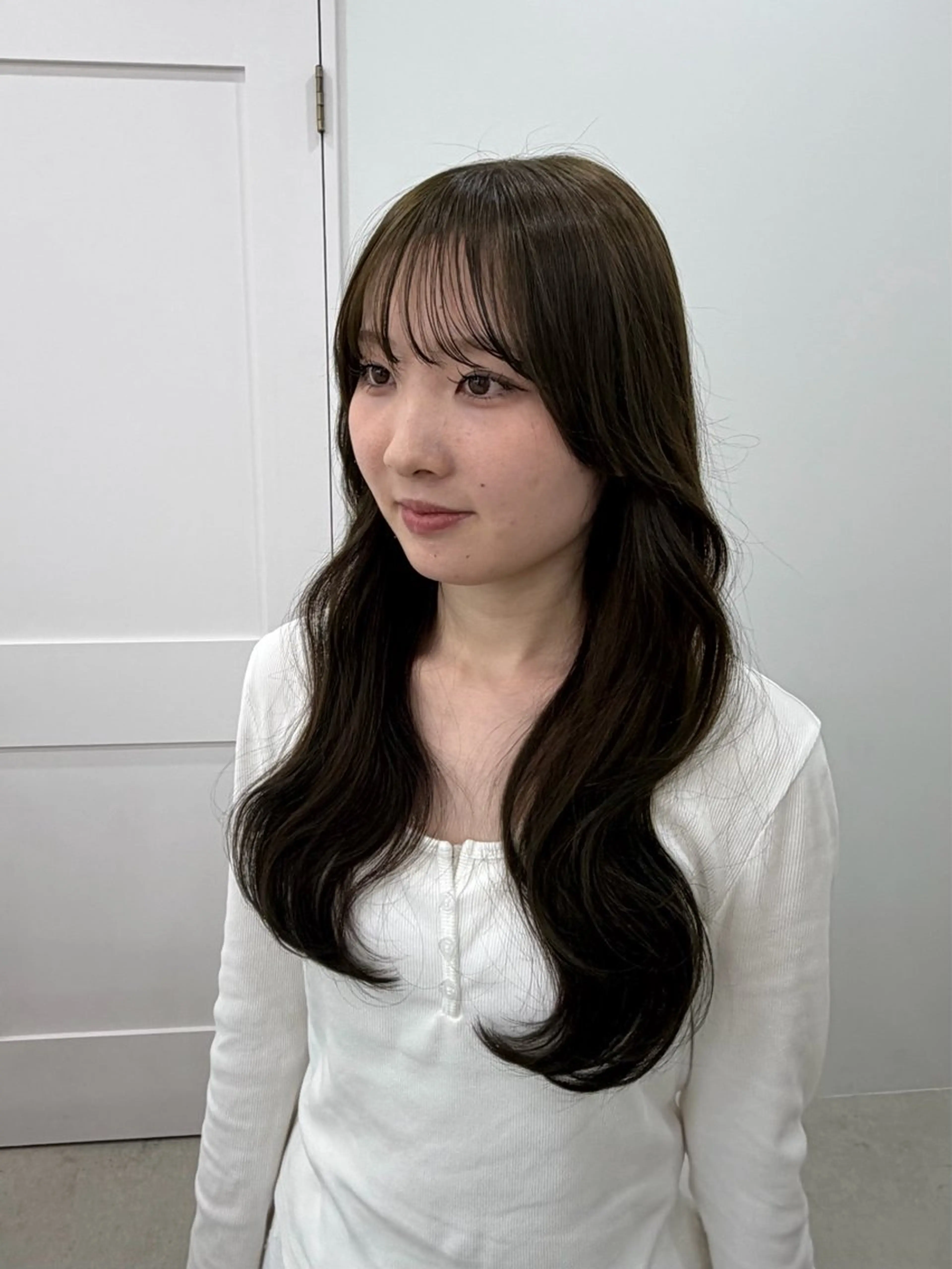 ロング mei🪽 カラーモデルのヘアスタイル