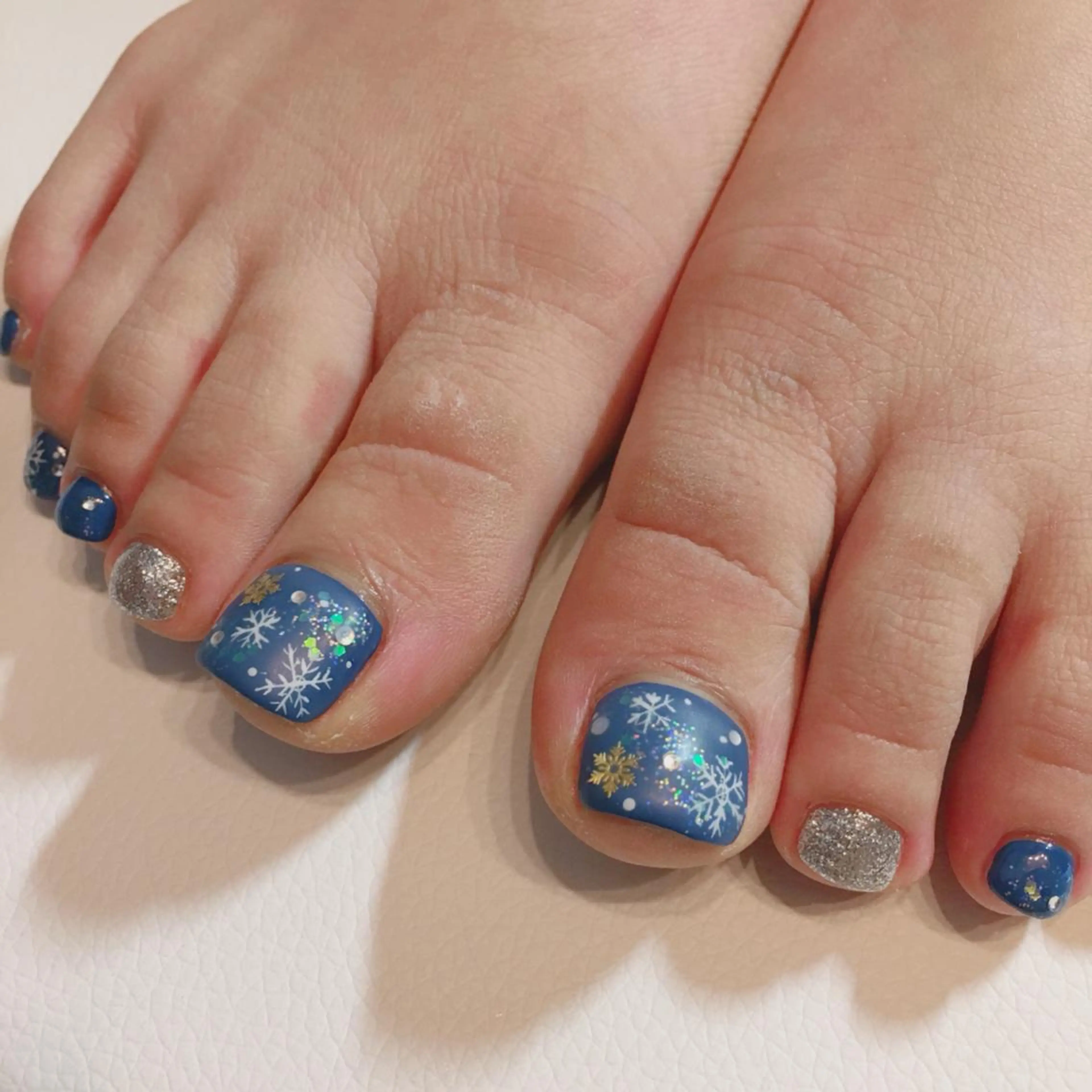 ネイル マットネイル THECOLORS所属・近貞 莉奈のネイルデザイン