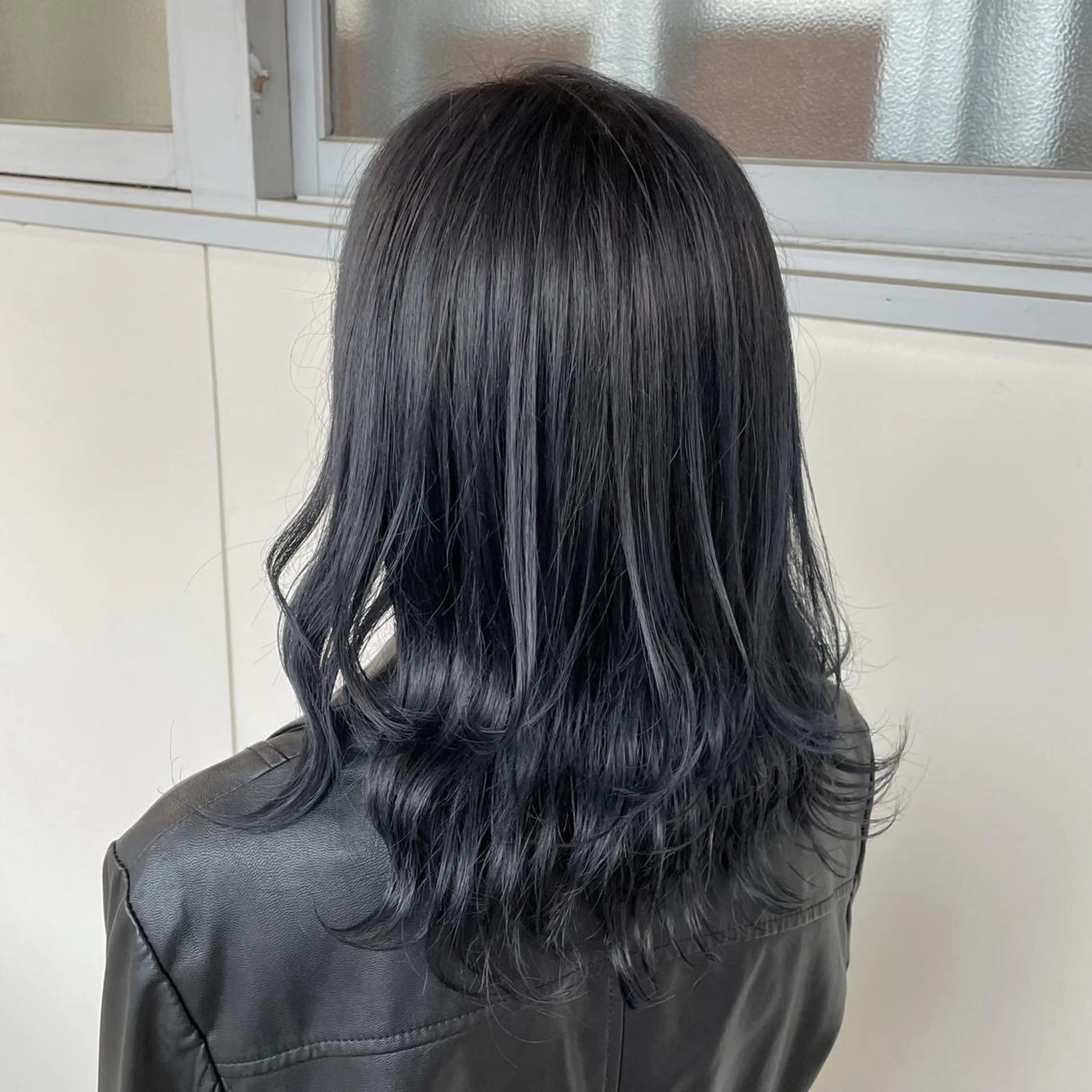 セミロング カラー ヘアアレンジ カット 縮毛矯正 トリートメント maoブリーチ無し 似合わせカラーのヘアスタイル