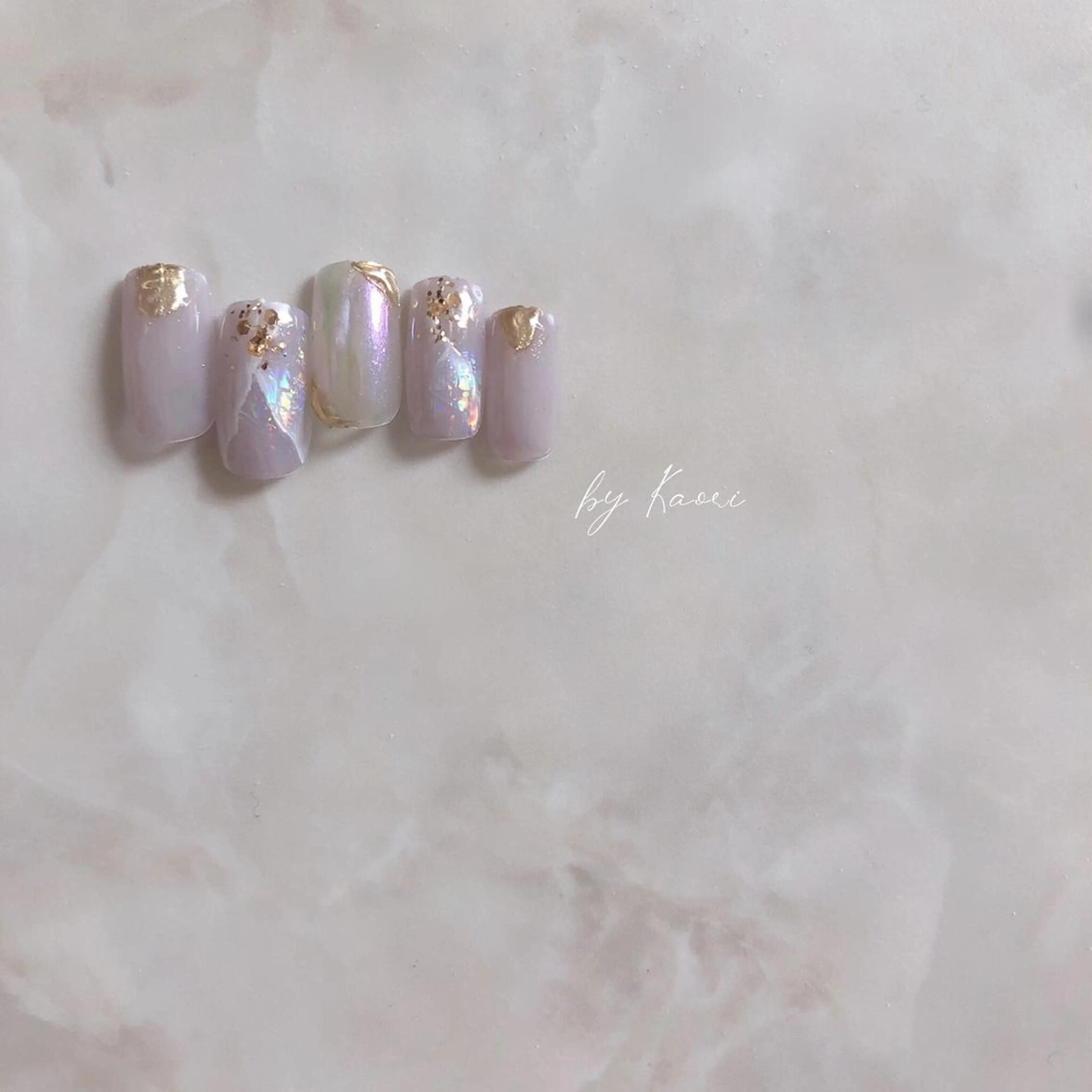 ネイル オーロラネイル ブラウン カジュアル フットネイル フレンチネイル ハンドネイル _Defi_ by Kaoriのネイルデザイン