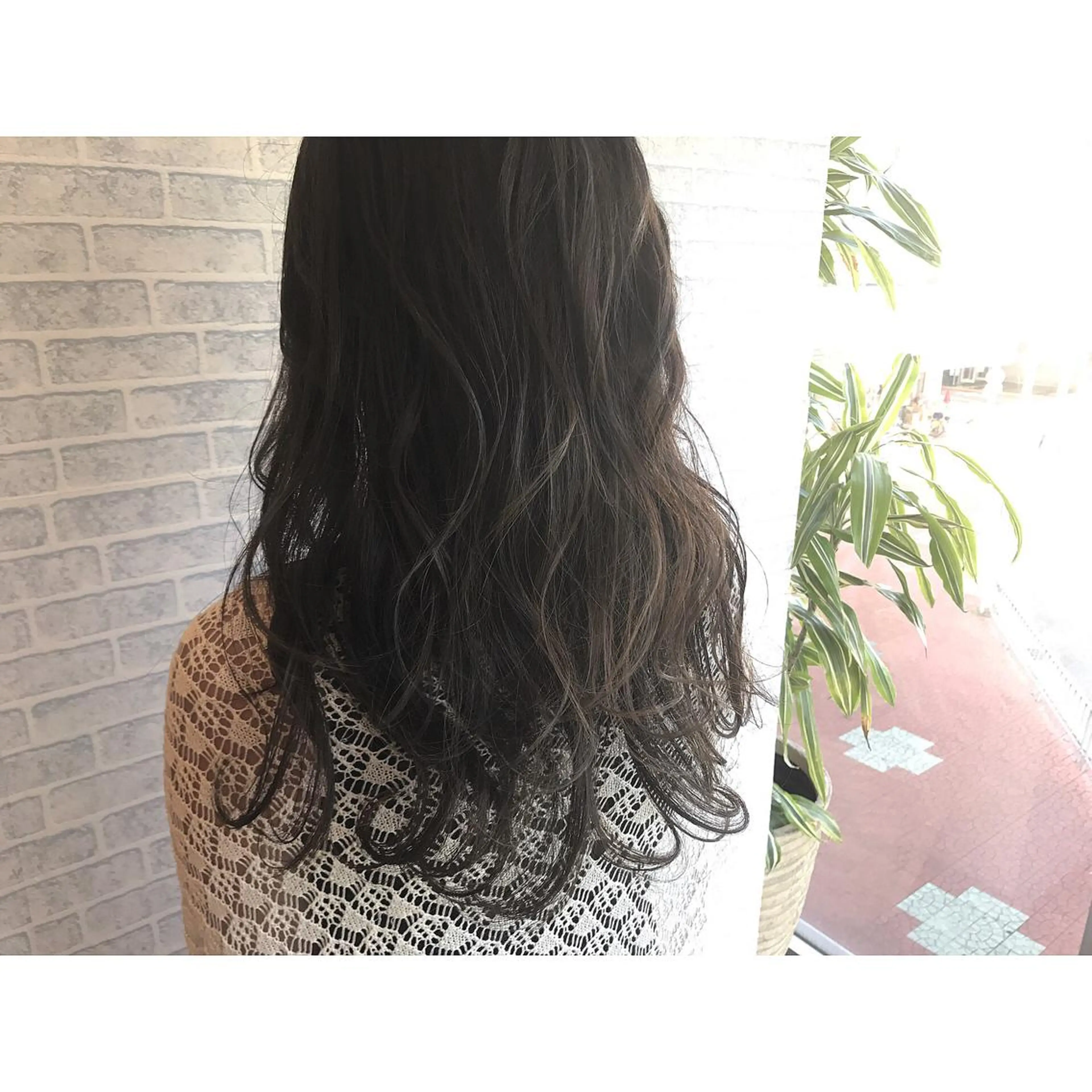 セミロング カラー アディクシーカラー ハイライトカラー ハイライト 荒木 拓也のヘアスタイル