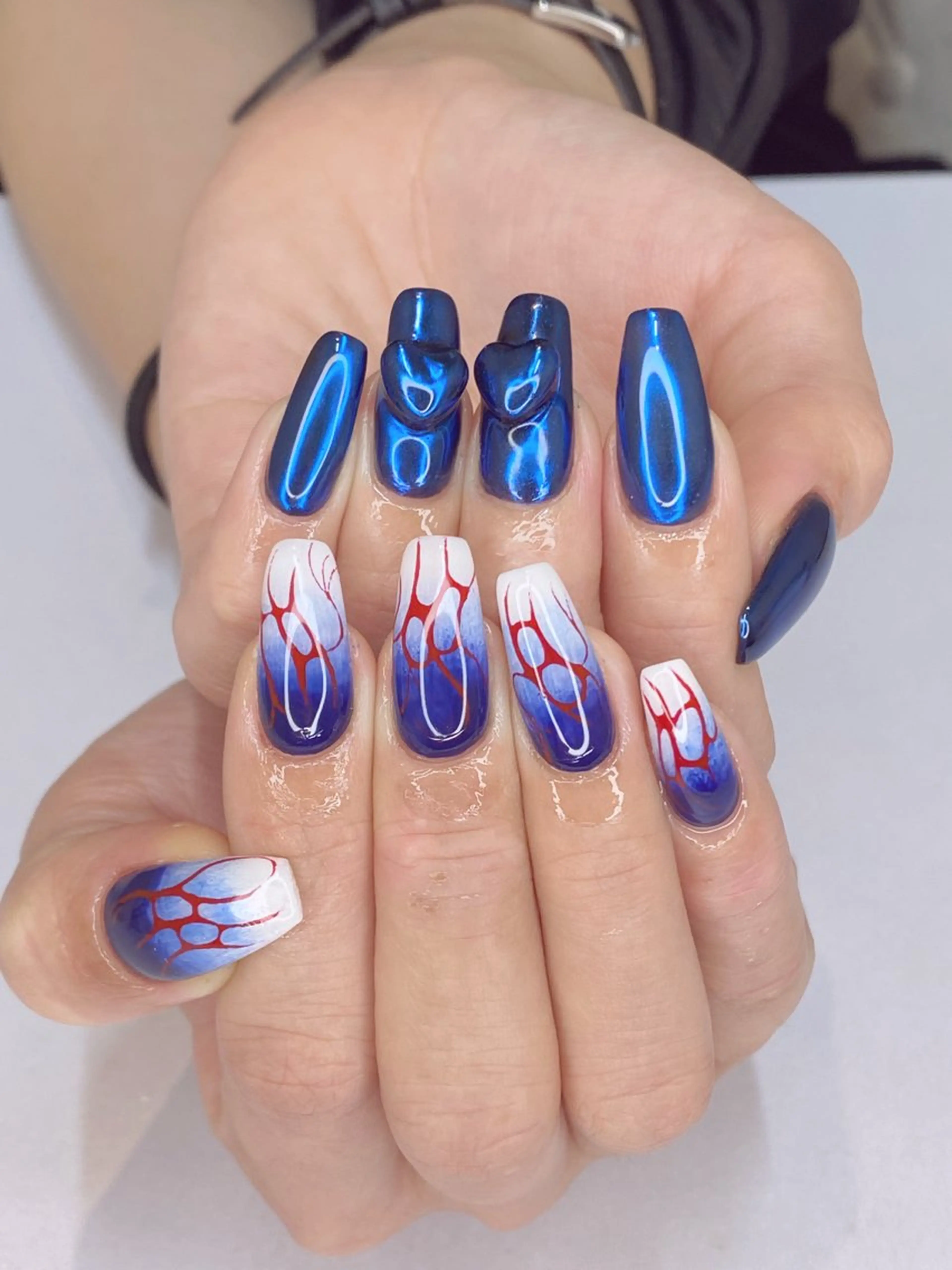 ネイル アートネイル オーロラネイル クリアネイル グラデーション ハート Ｎail Ｓalon ertiのネイルデザイン