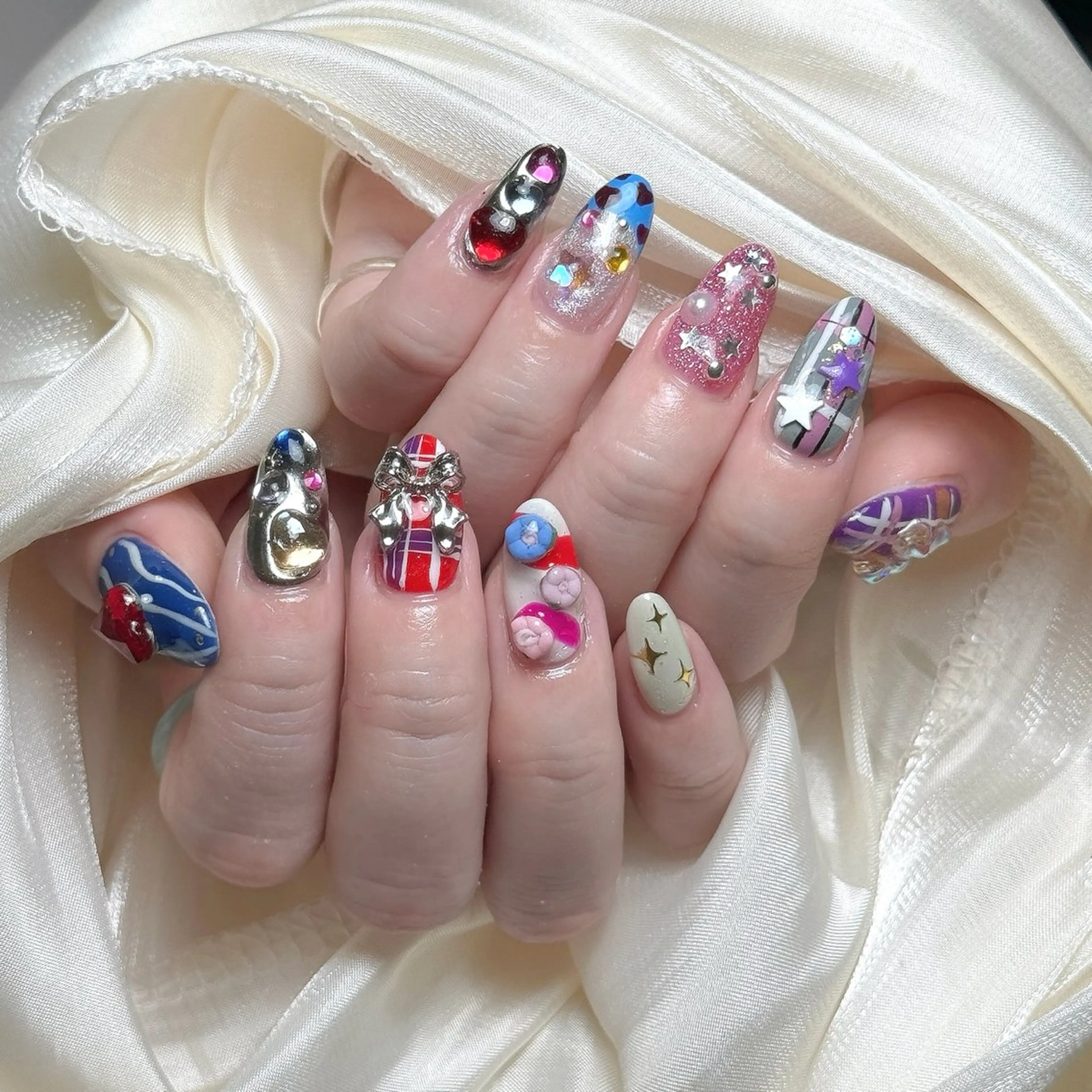 ネイル Maggie Nail🦩のネイルデザイン