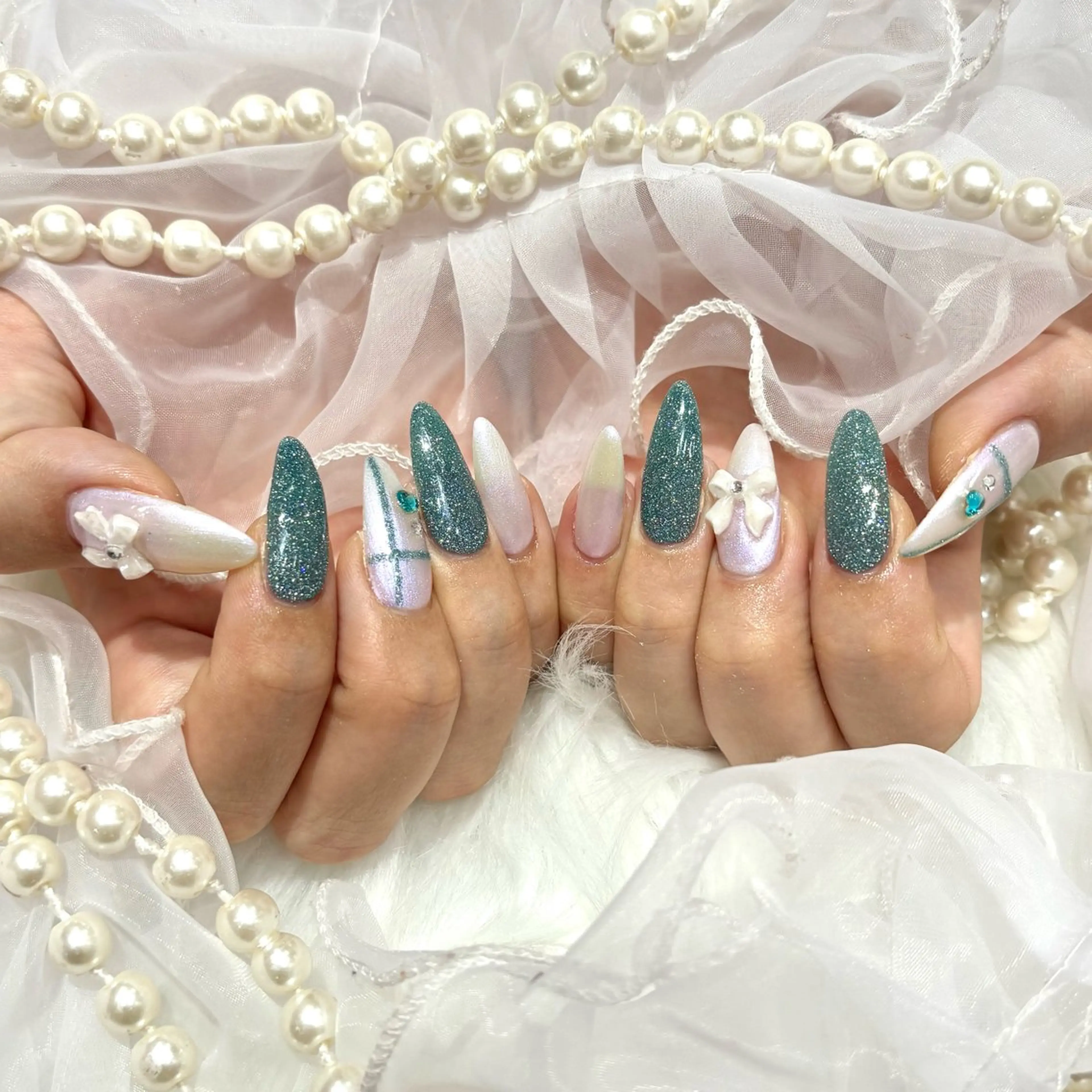 ネイル ハンドネイル WISTERIA rinonのネイルデザイン