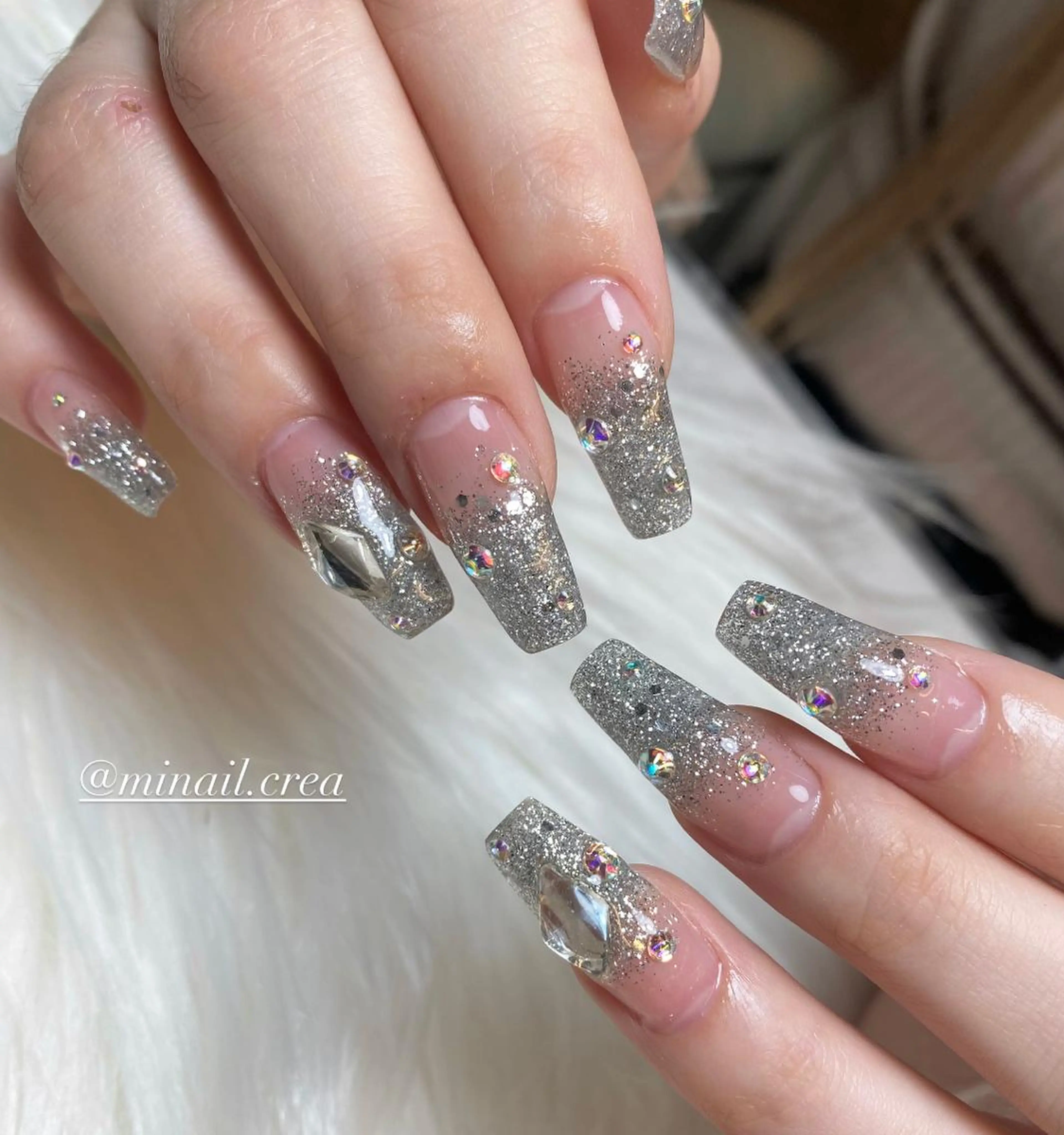 ネイル グラデーション キラキラネイル ラメ(グリッター) ラメグラデーション ロングネイル ハンドネイル CRéA　-private nailsalon-所属・CReA nailのネイルデザイン