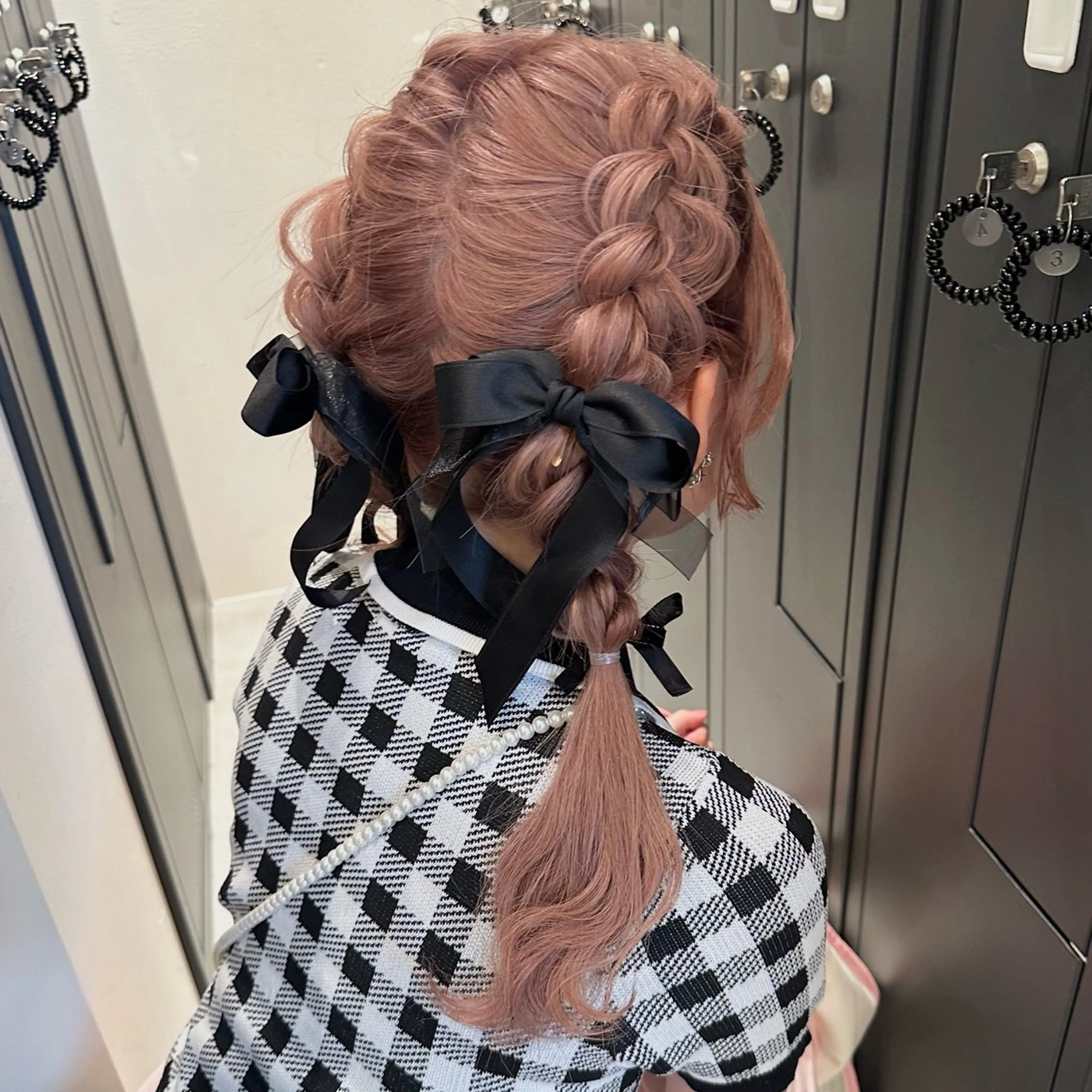 セミロング カラー パーマ ヘアアレンジ メンズ キッズ 顔周りcut/ 艶ワンカラー♥ちさきのヘアスタイル