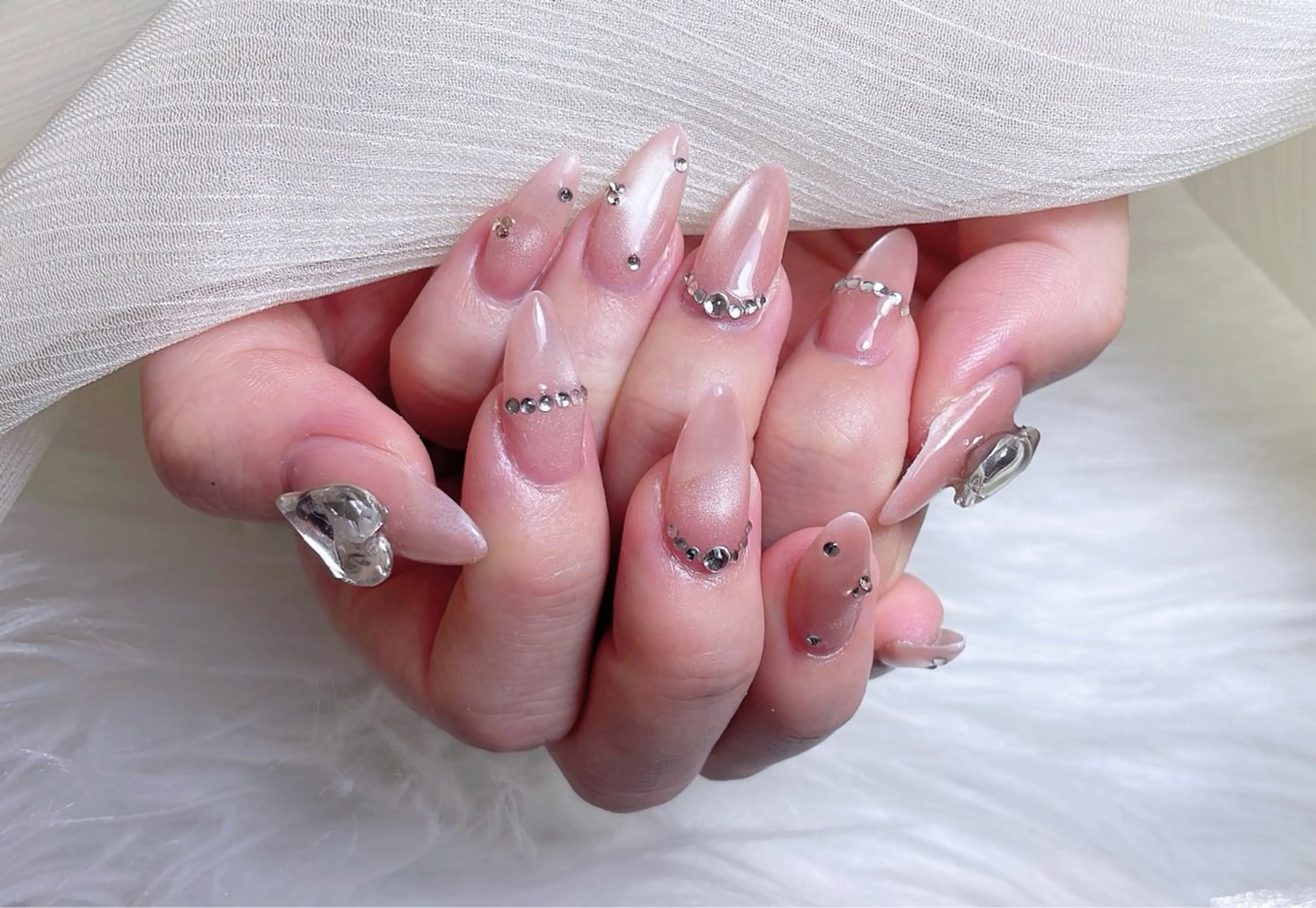 ネイル アニマル柄 チークネイル 成人式 フラッシュネイル フットネイル ハンドネイル B·U Nail大宮 長さだし専門店のネイルデザイン