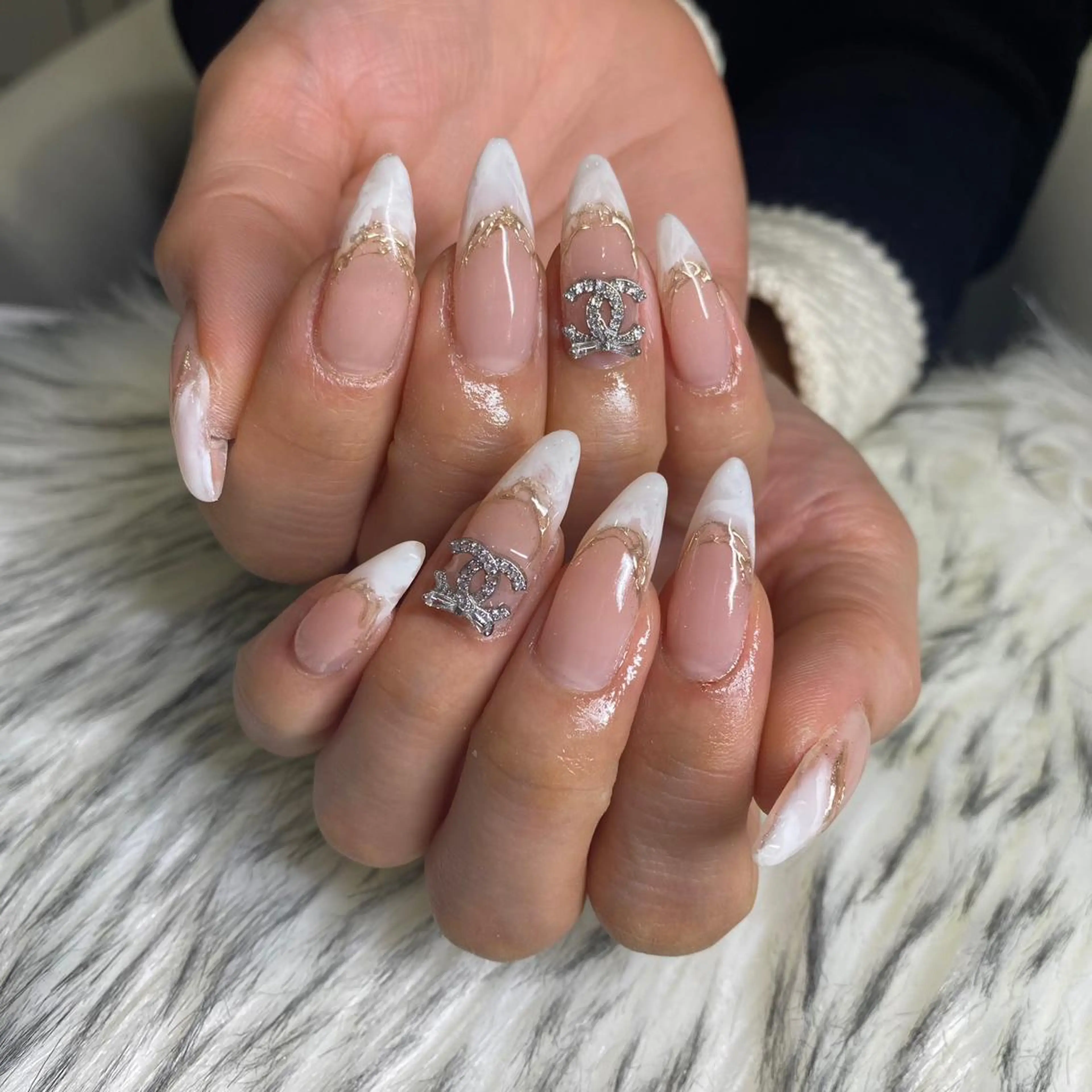 ネイル ハンドネイル la vie  Luire所属・la vie Luire ｱｽｶのネイルデザイン