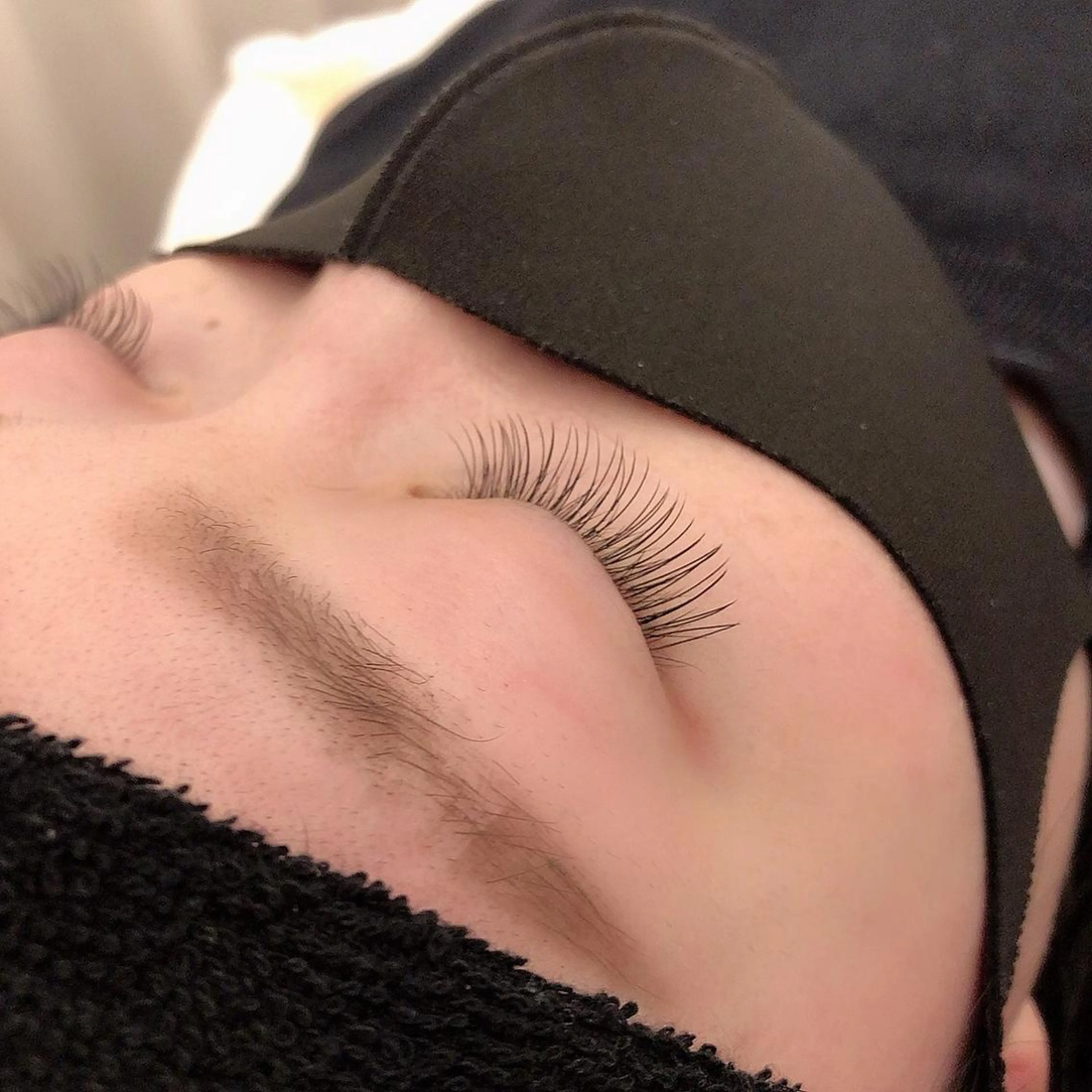 マツエク・マツパ 椿森 美瑠紅の眉毛・アイブロウイメージ