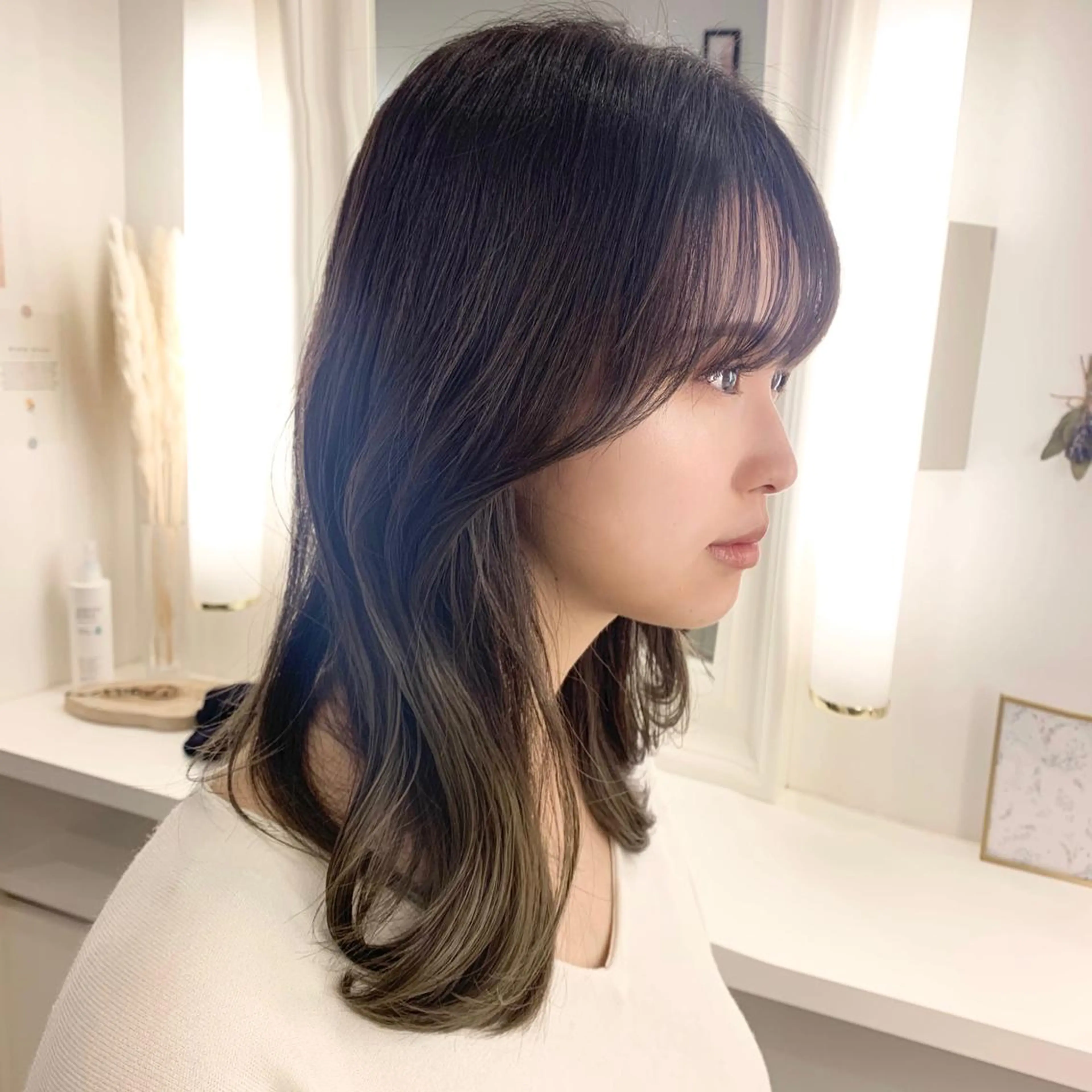 ミディアム くびれヘア 韓国風ヘア カット ヘアカラー パーマ 縮毛矯正 トリートメント ヘッドスパ 小田裕也 チャンモリパーマのヘアスタイル