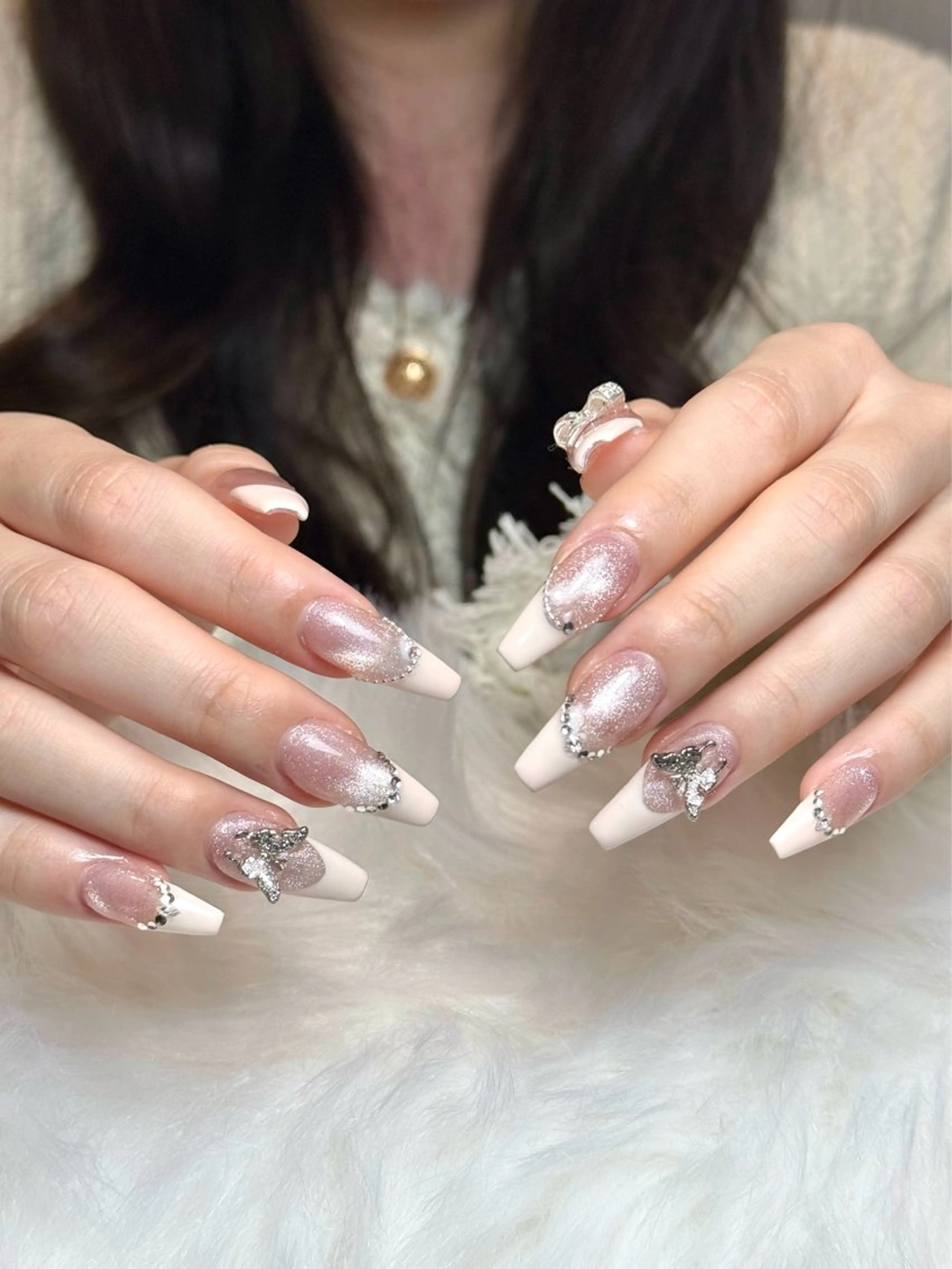 ネイル アートネイル ジェルネイル ガーリー キラキラネイル Nihonthy Nail 新宿所属・Nihonthy Nail 新宿のネイルデザイン