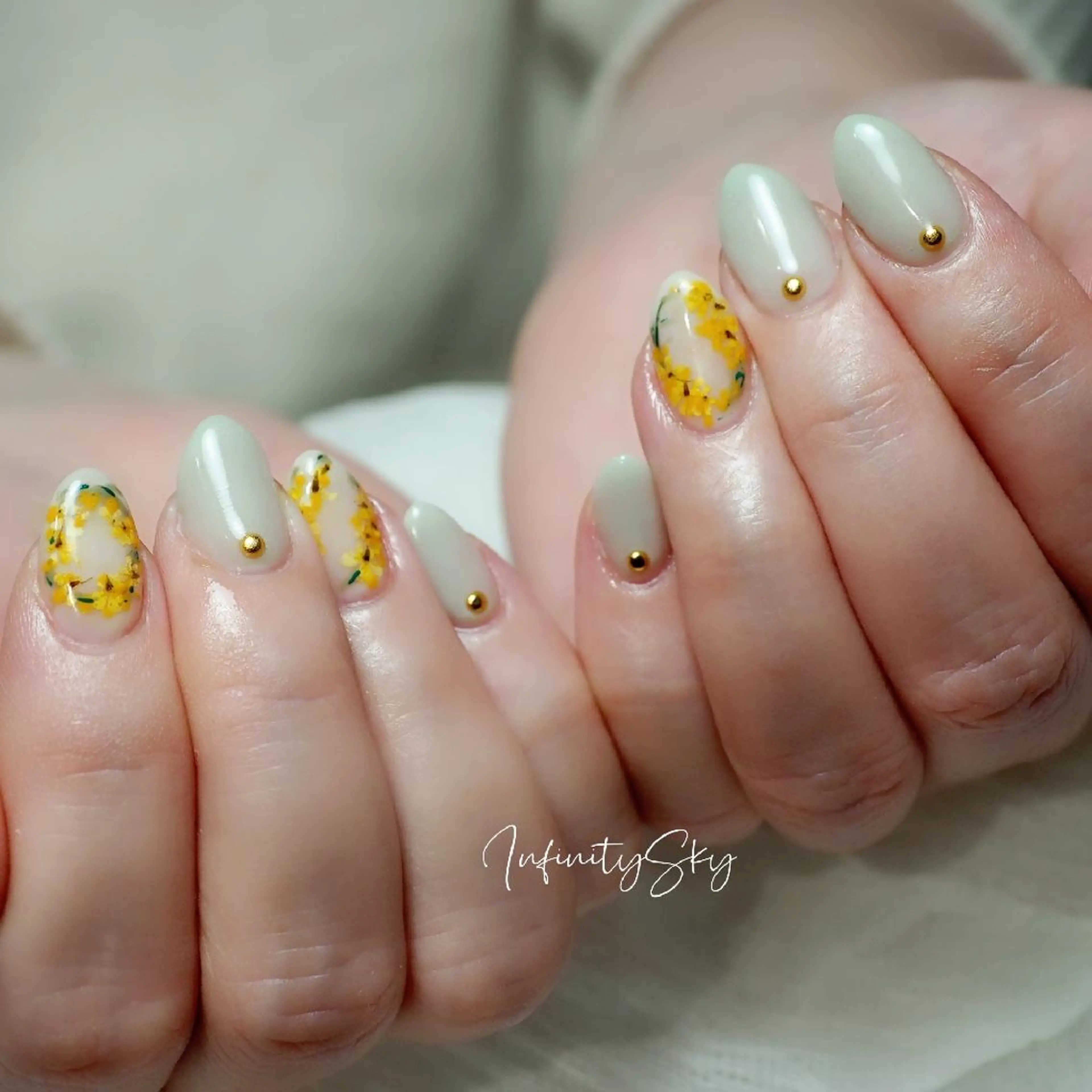 ネイル infinity skyのネイルデザイン