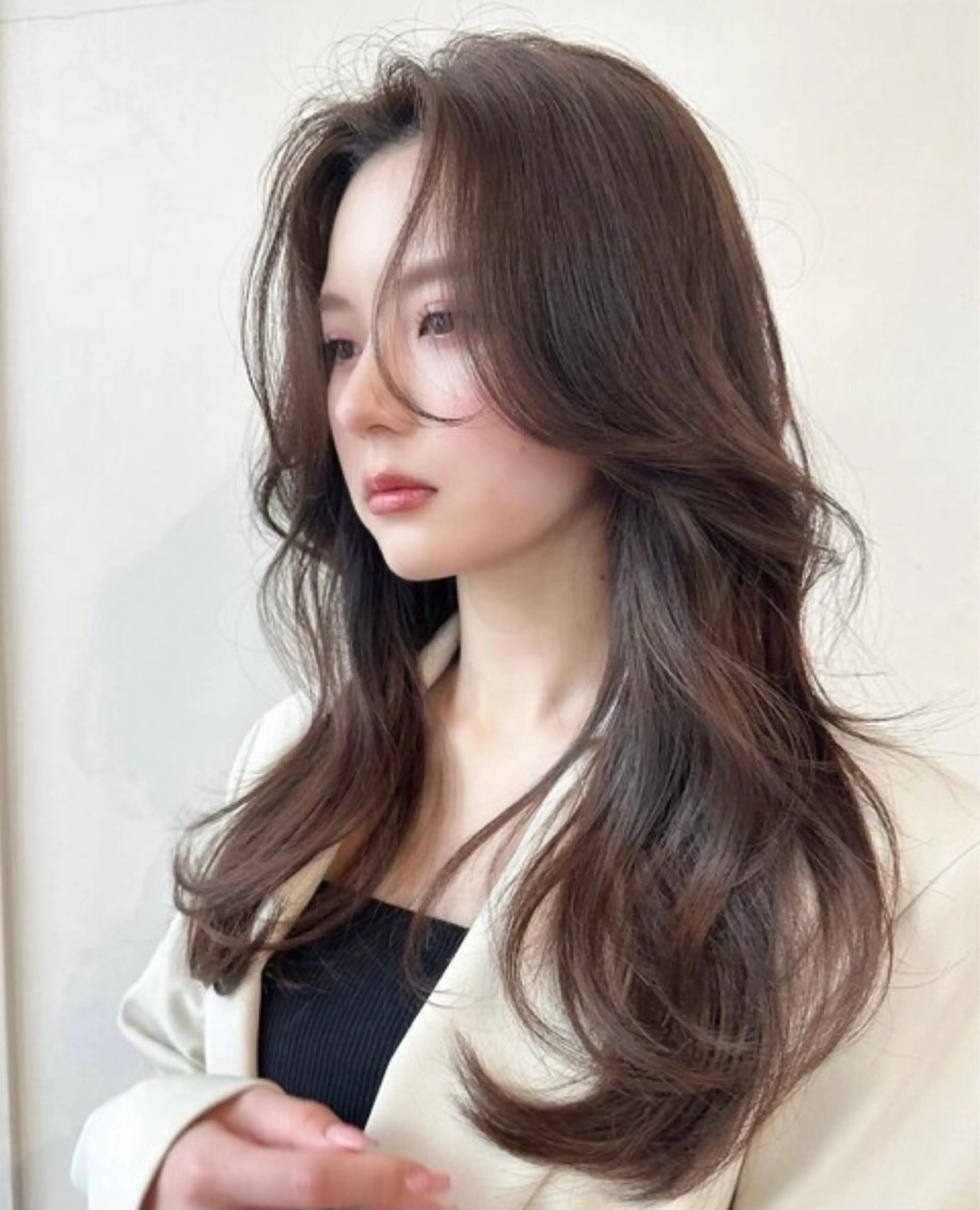 ロング ロングレイヤー レイヤーカット ロング 小顔カット 川口開世 cutのヘアスタイル