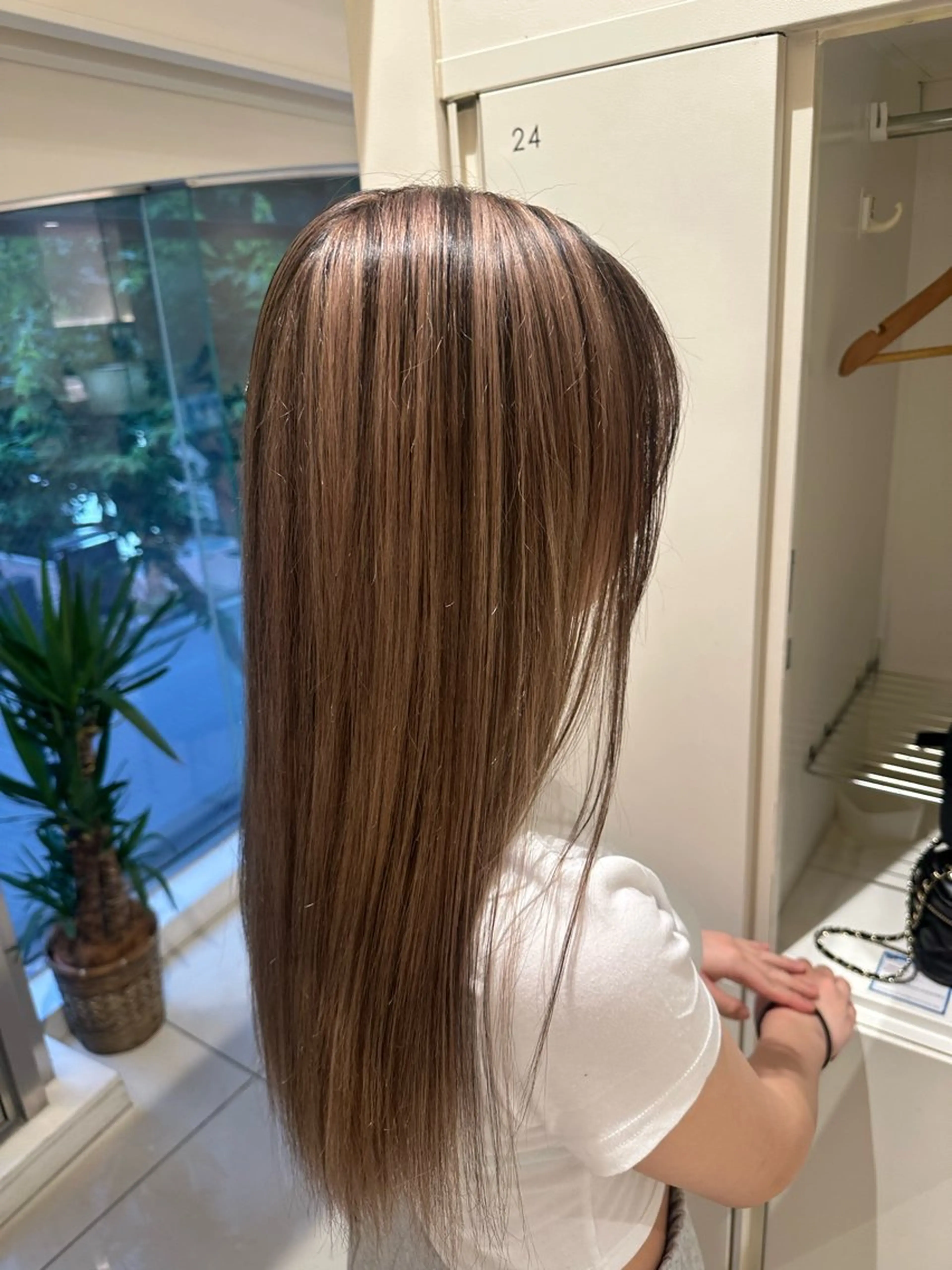 ロング カラー ヘアアレンジ タイトボブ個性派カラ ーAKANEのヘアスタイル