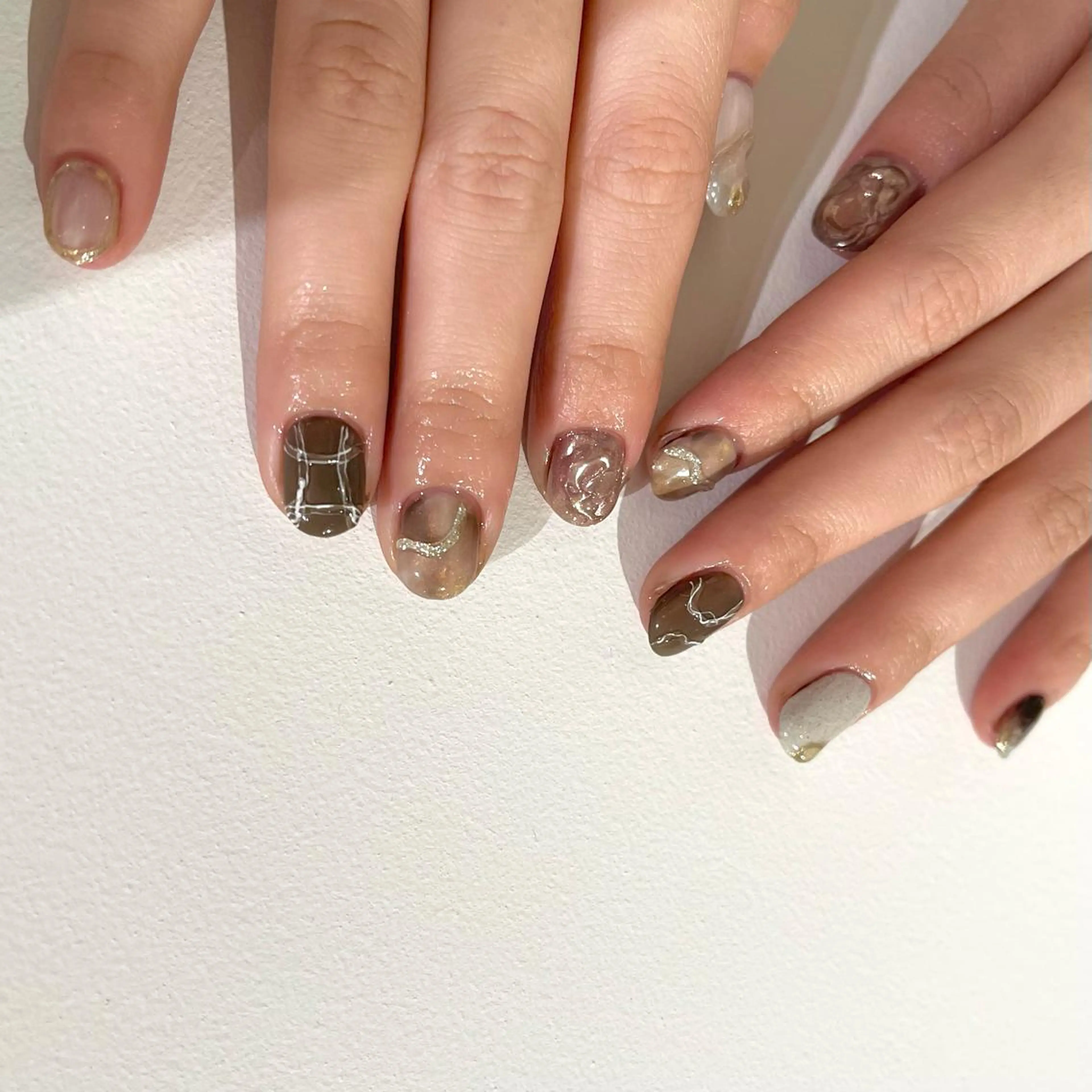 ネイル ハンドネイル フットネイル esby Loely MIZUKIのネイルデザイン