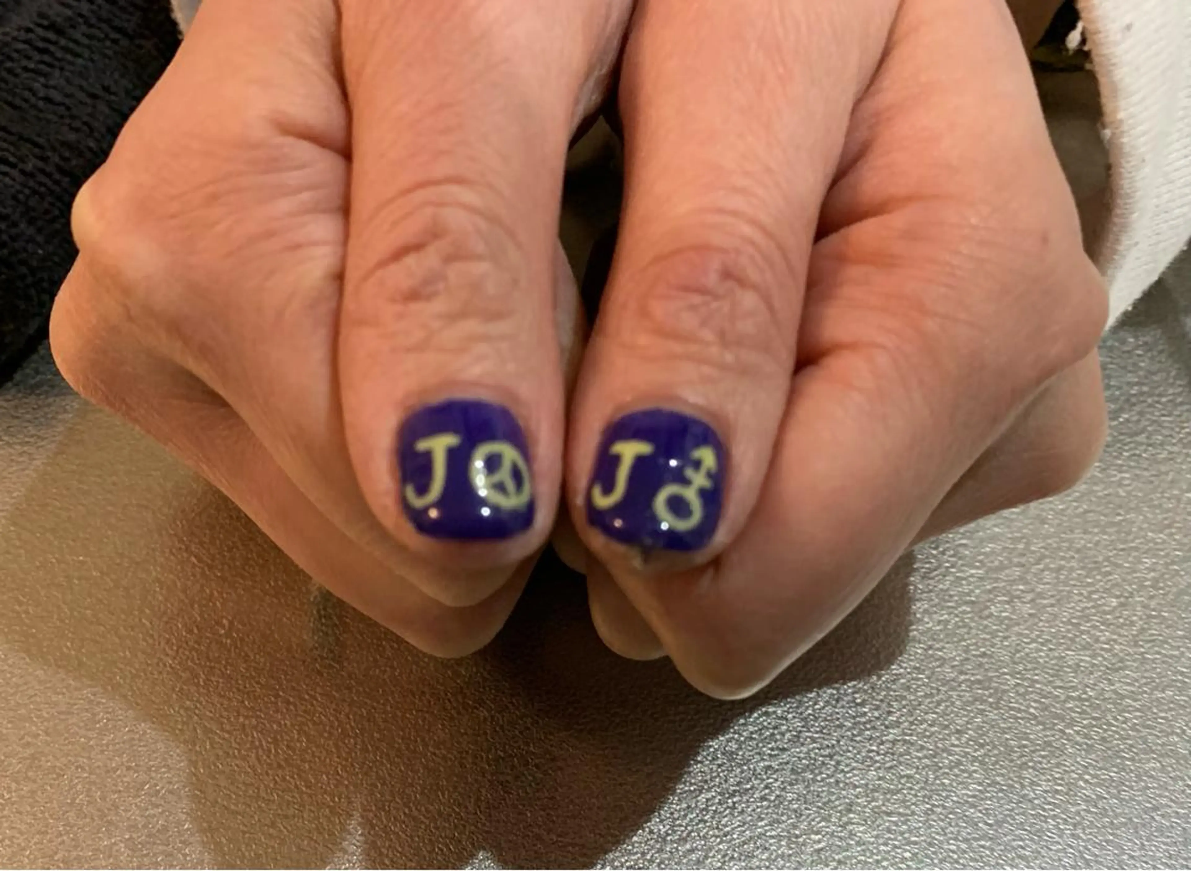 ネイル Mule Beauty Salon所属・ミュール ビューティーサロンのネイルデザイン