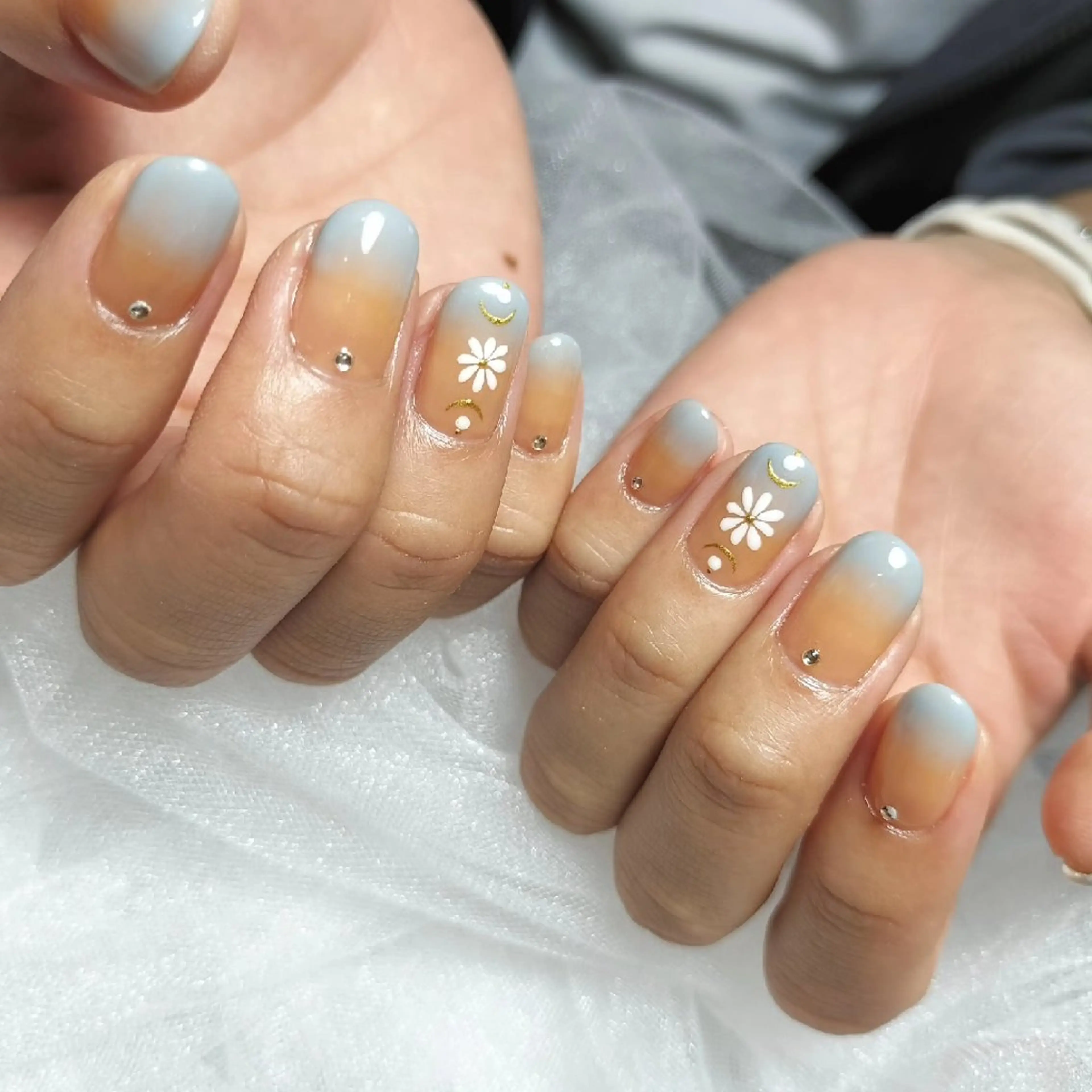 ネイル rokunana 佐野のネイルデザイン