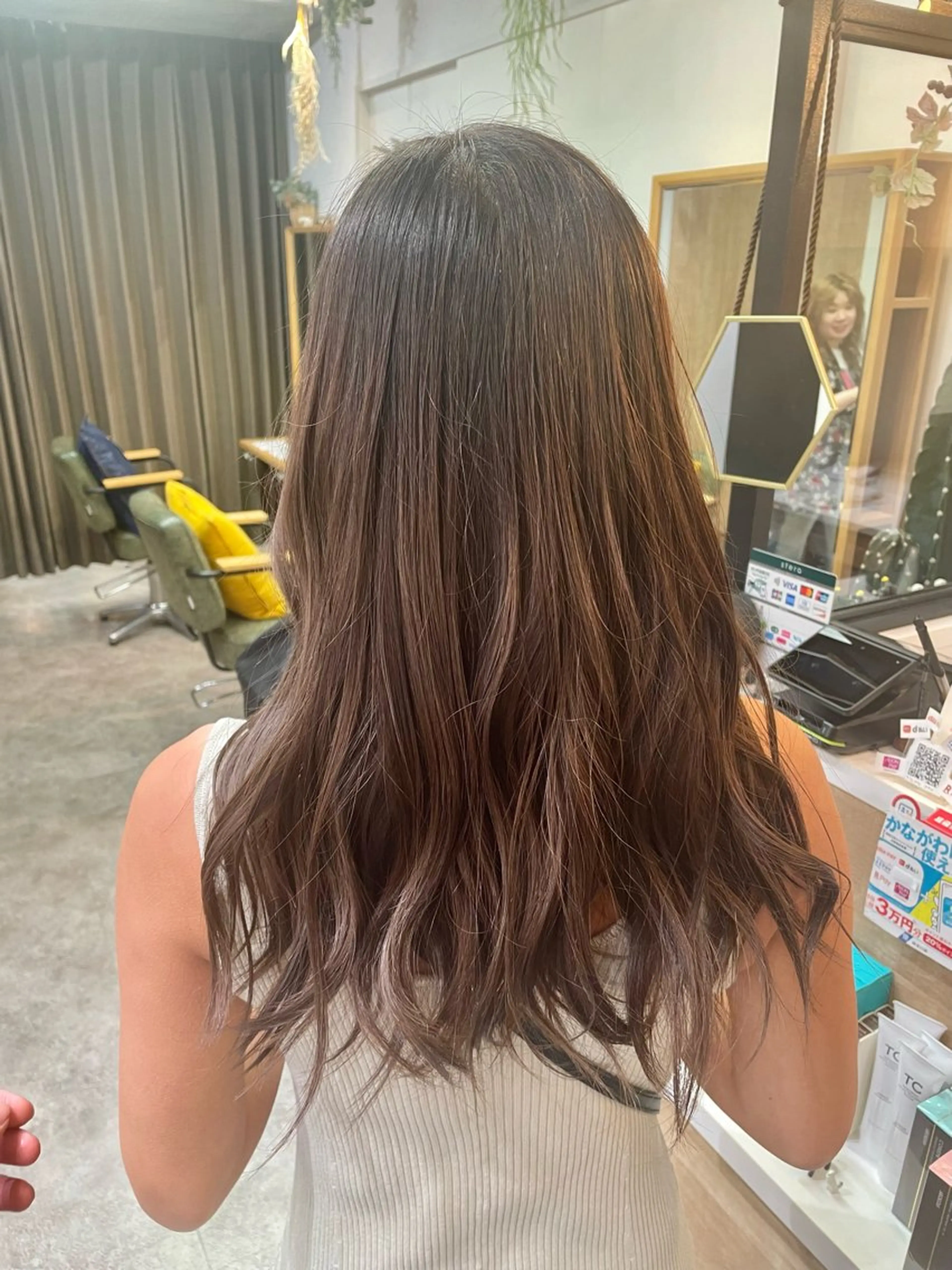 セミロング カラー 透明感カラー ハイライトカラー 外国人風カラー ハイライト ブリーチ/ハイトーン 🌏💊RAINEのヘアスタイル