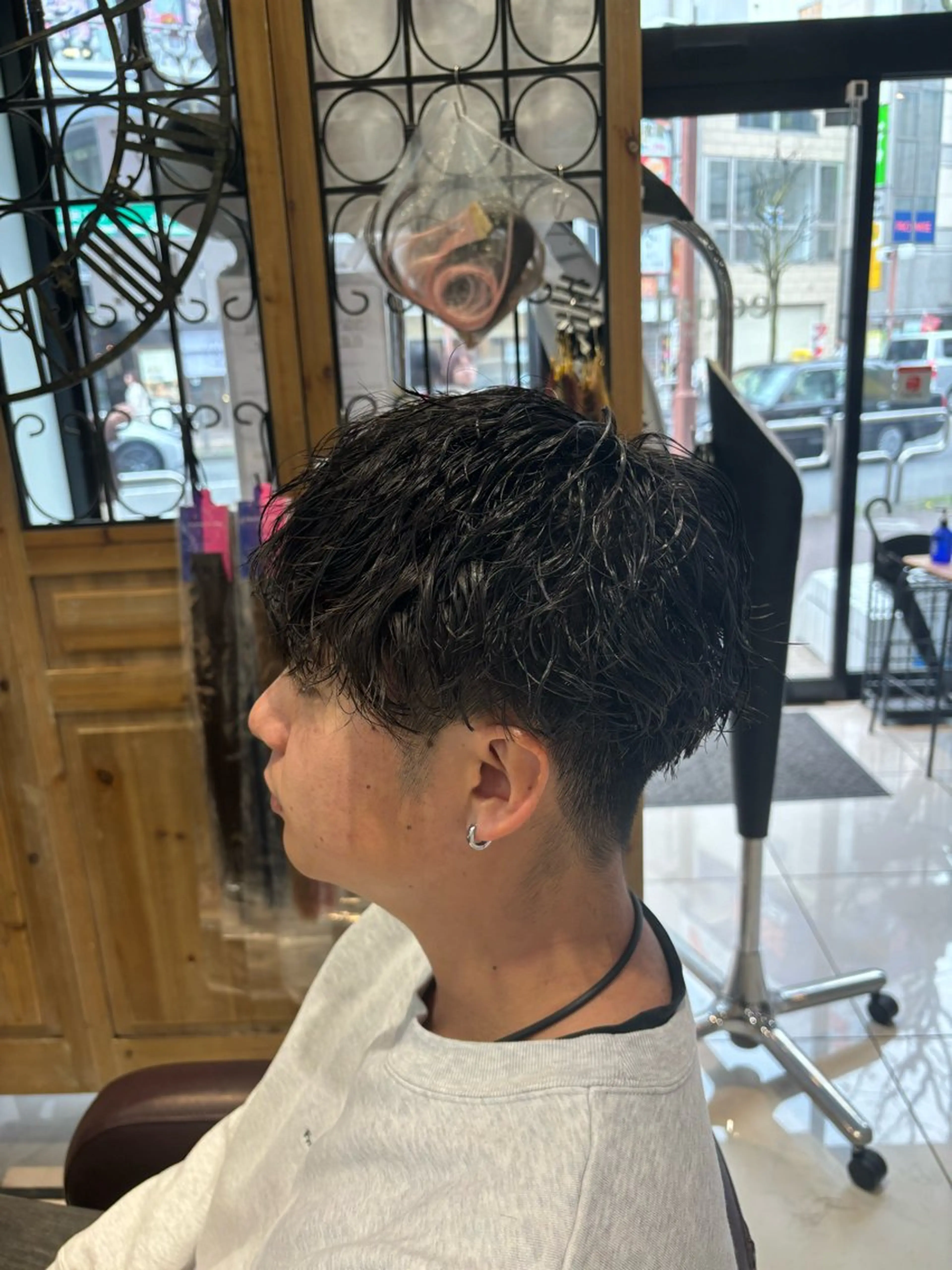 パーマ メンズ 韓国風/メンズ アイブロウワックスの眉毛・アイブロウイメージ