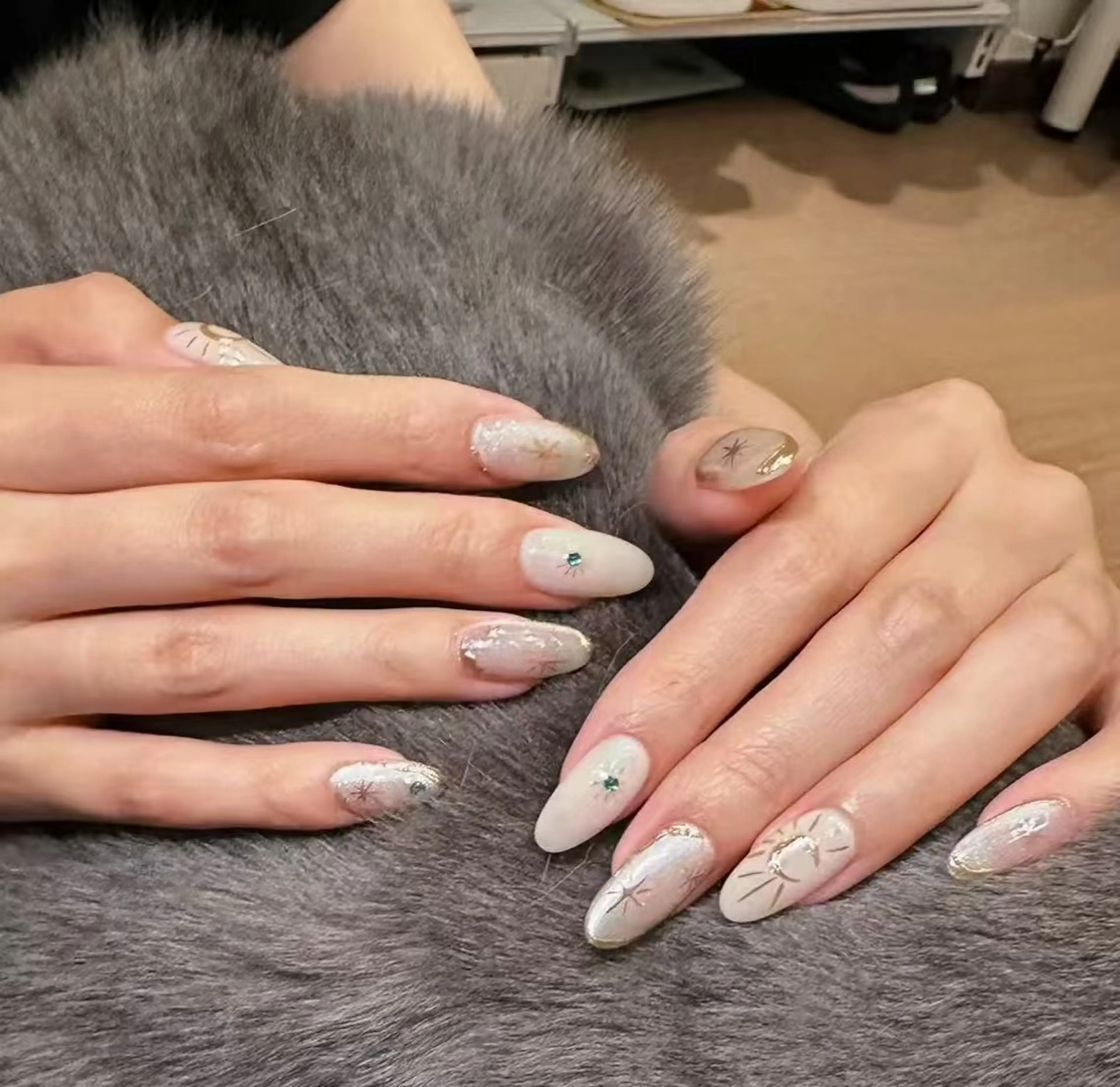 ネイル オーロラネイル フラワーネイル フットネイル フレンチネイル ジェルネイル ハンドネイル BabyYouMi ねねのネイルデザイン