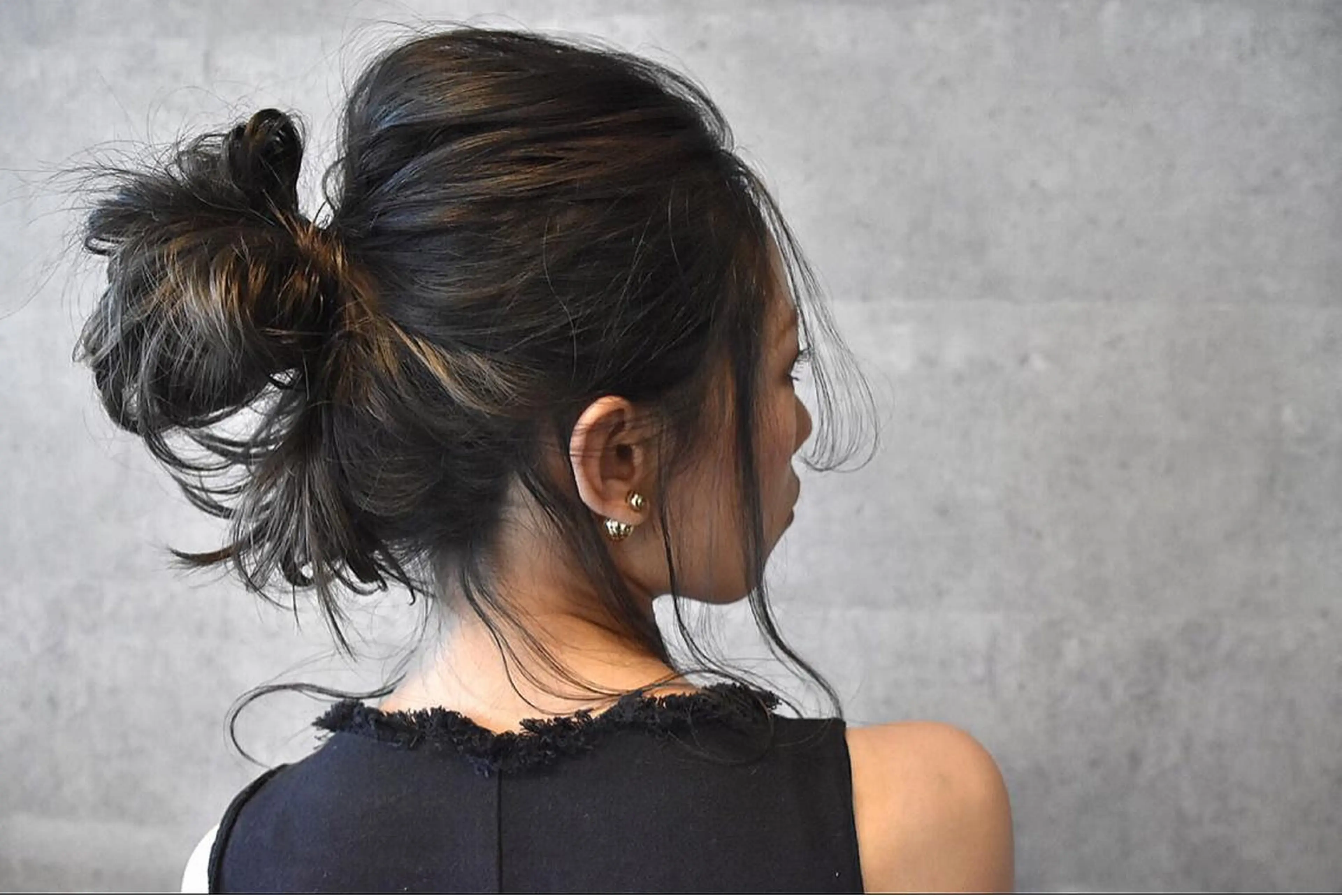 ミディアム ヘアアレンジ おくれ毛 hair salon Glanzのヘアスタイル