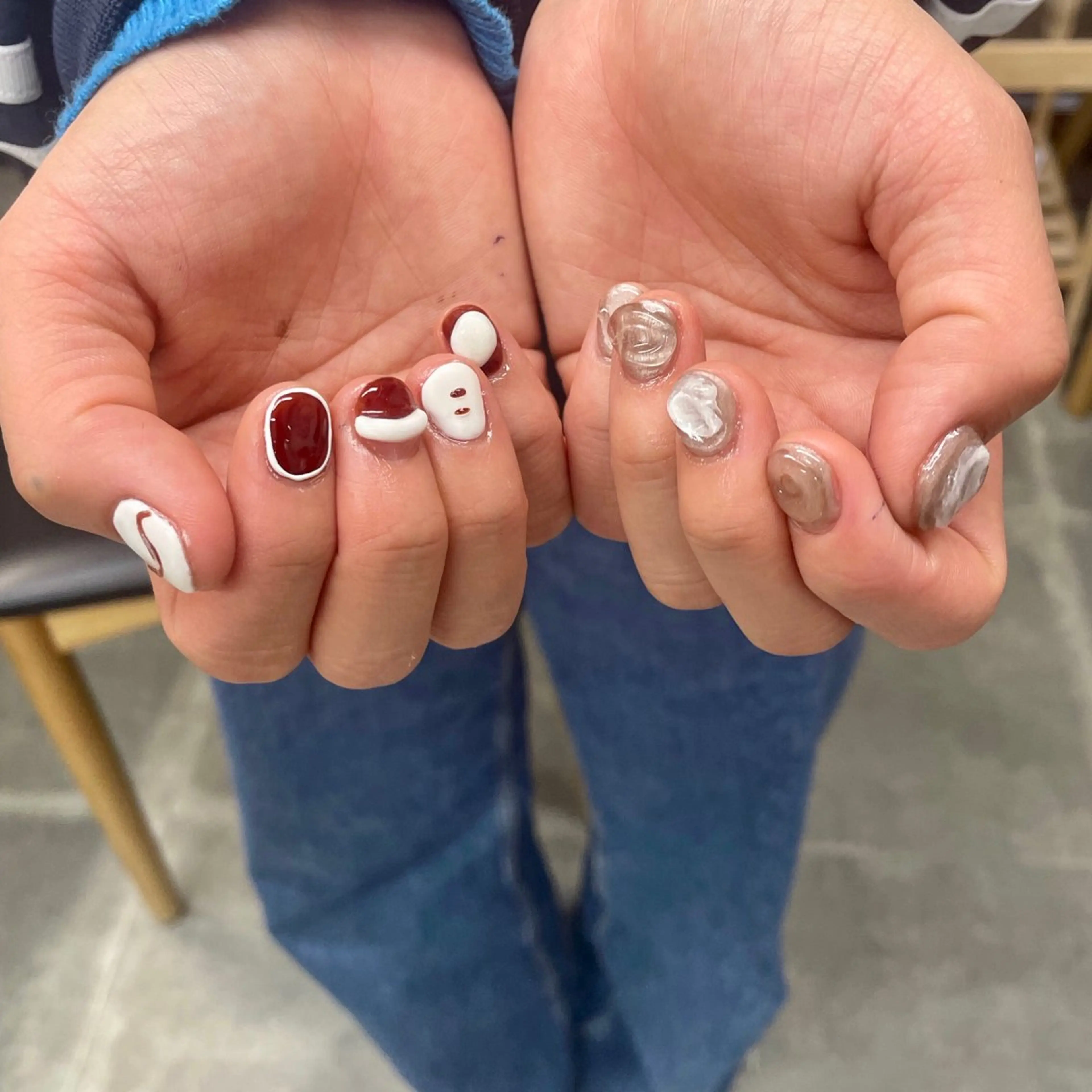 ネイル アートネイル べっ甲ネイル ジェルネイル グリーン キラキラネイル nailstudio eviz新宿店のネイルデザイン