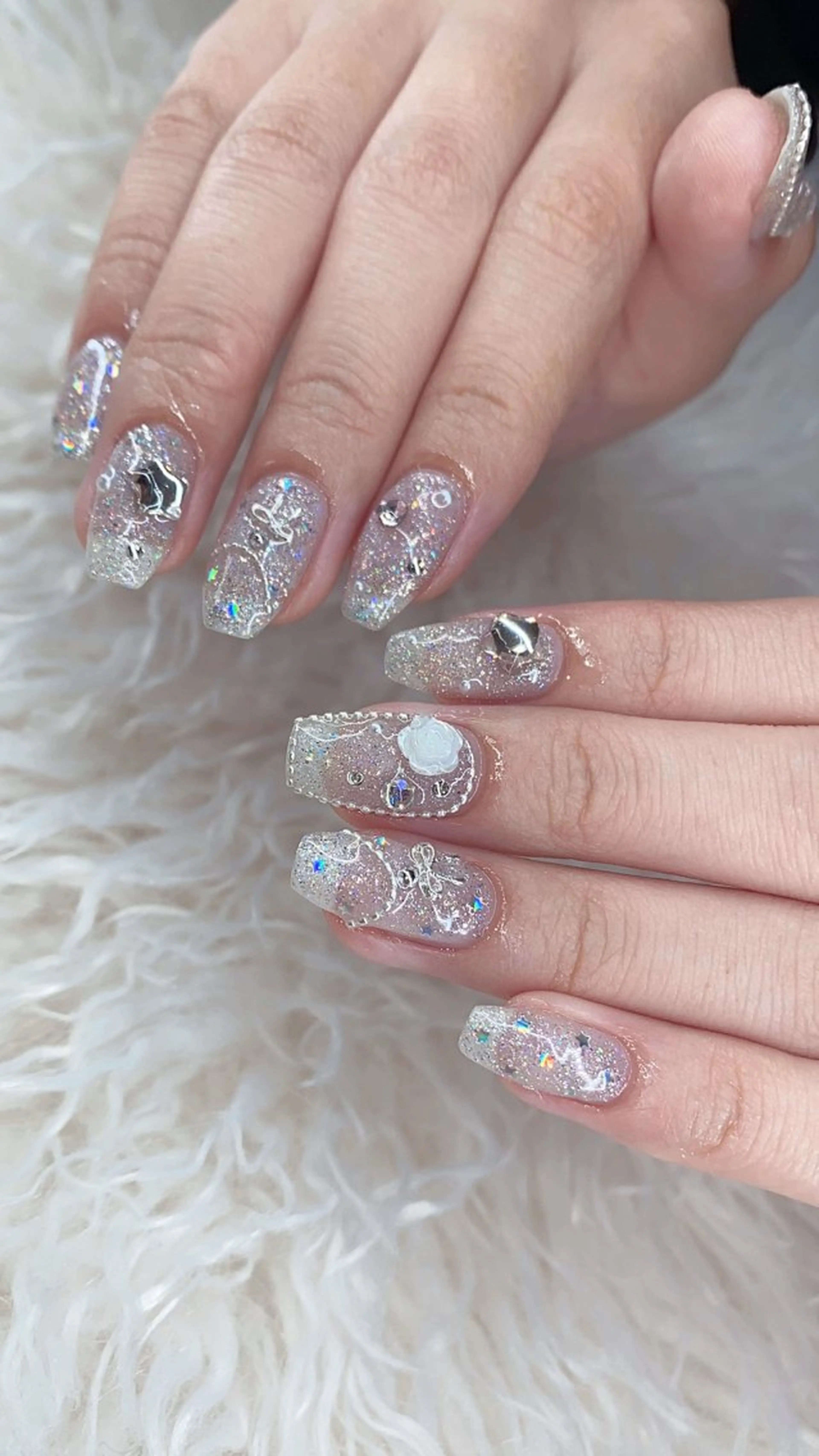 ネイル ハンドネイル n o q r m. n a c h iのネイルデザイン