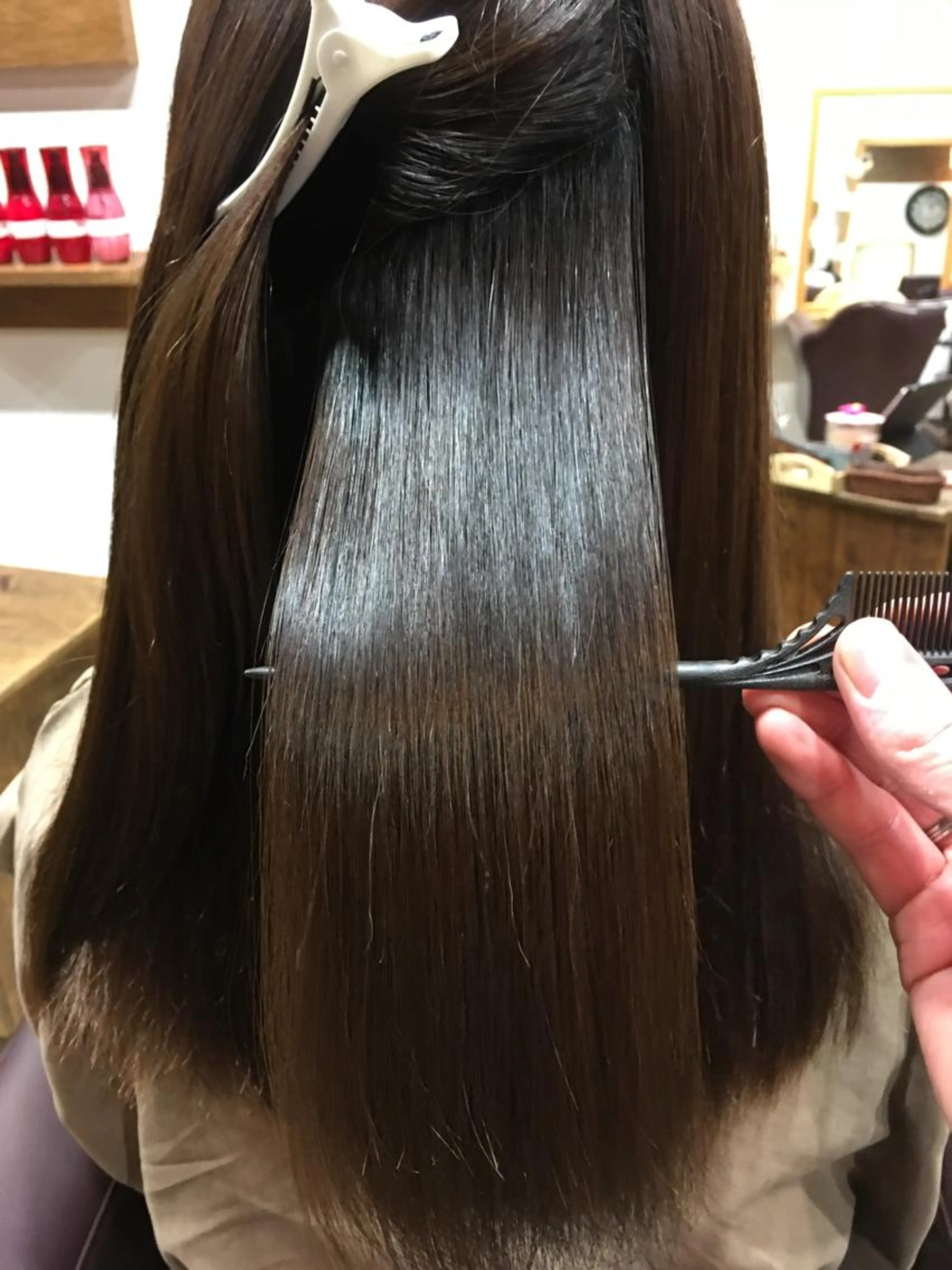 髪質改善トリートメント＋カラーの写真