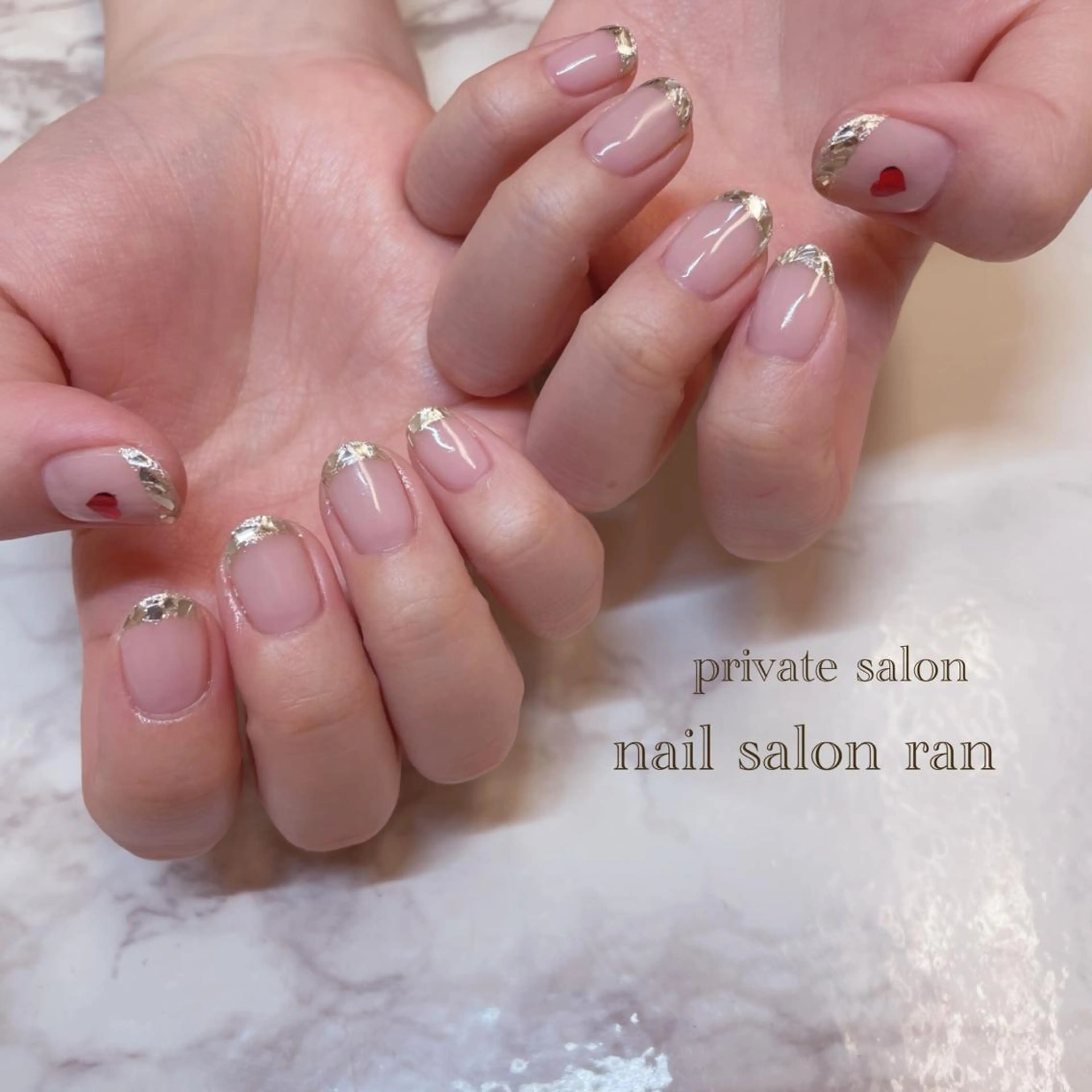 ネイル フレンチネイル ガラスフレンチ nailsalon ranのネイルデザイン