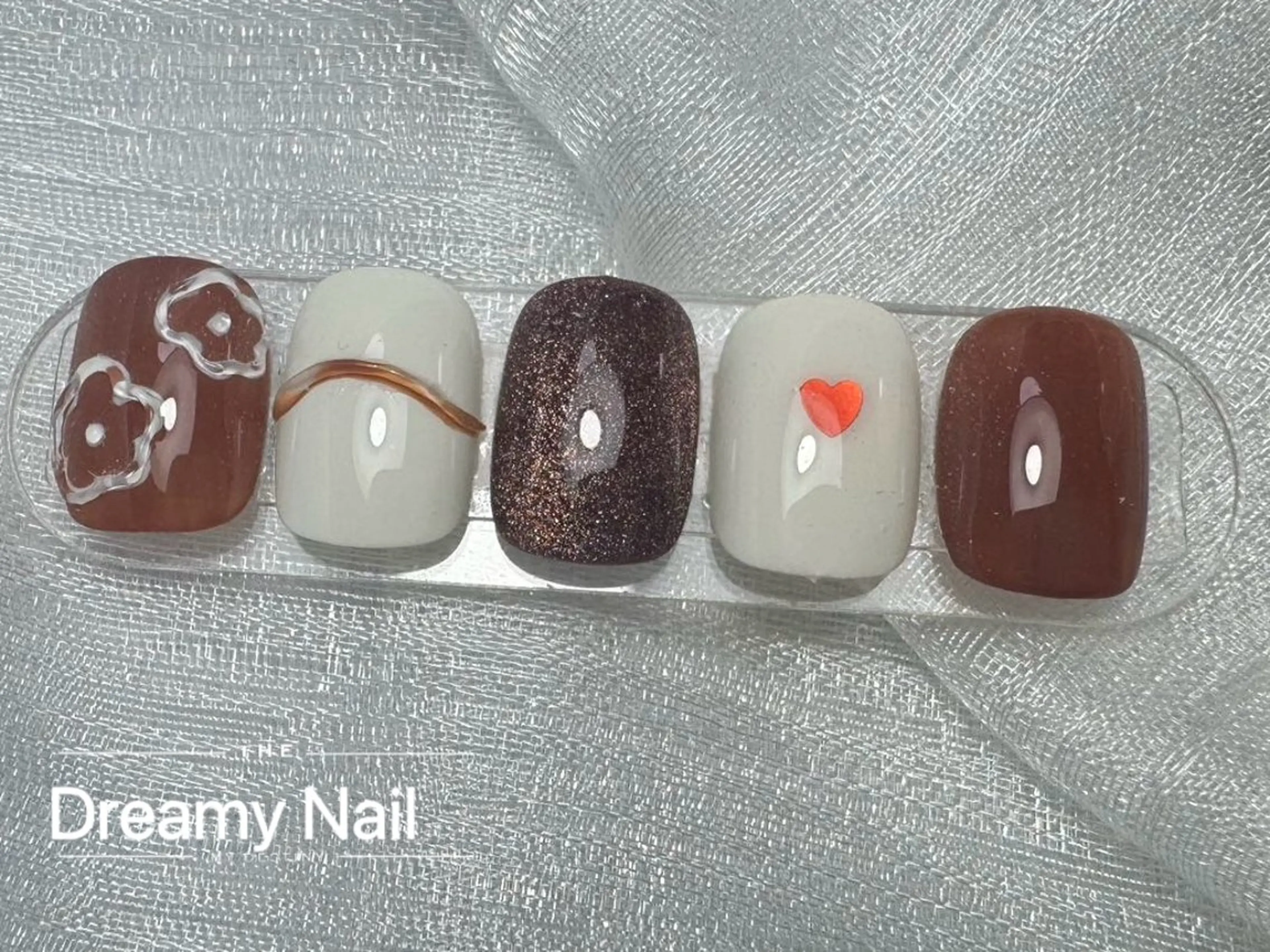 ネイル ハンドネイル ハンドケア 💕Dreamy KIYO💕のネイルデザイン