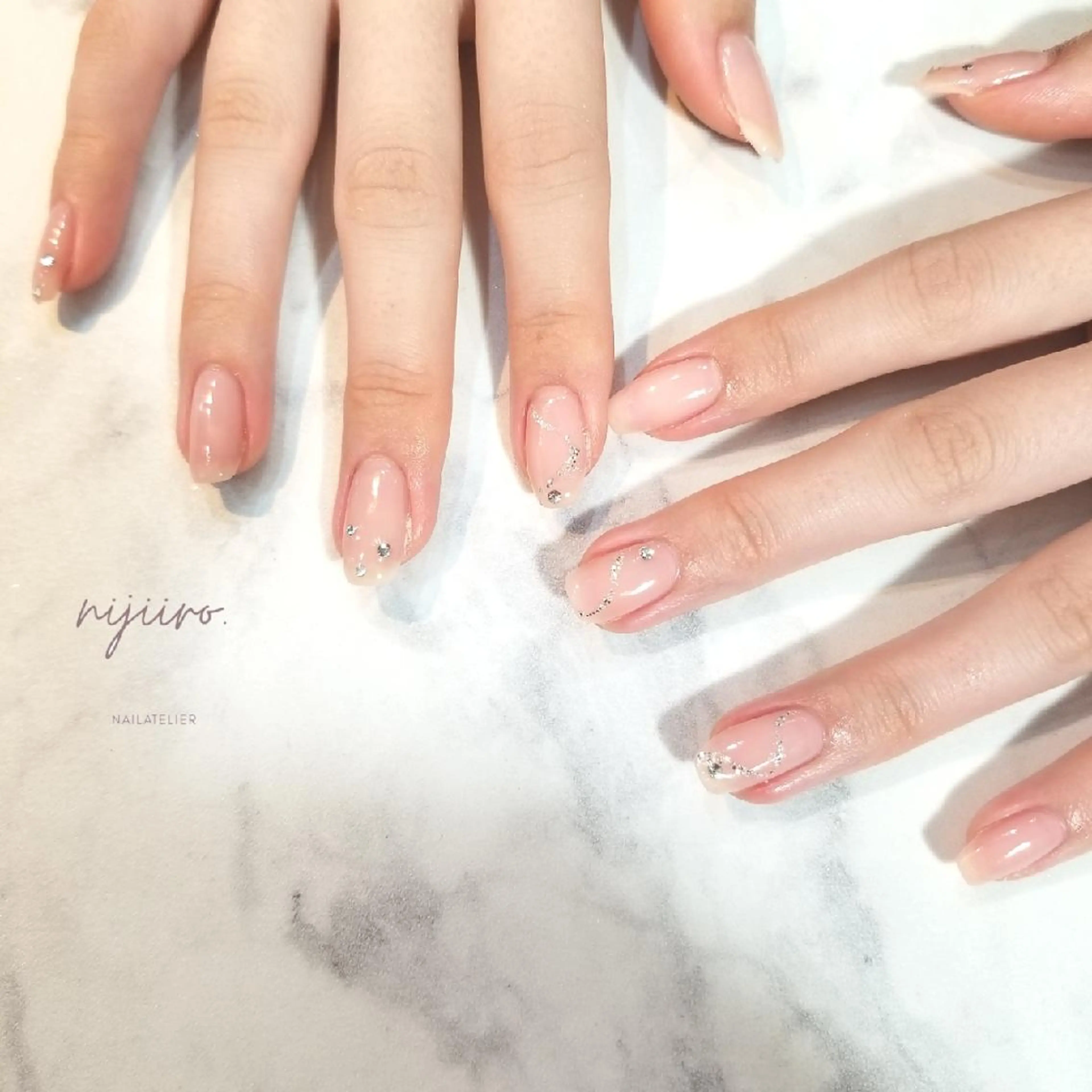 ネイル ハンドネイル nailatelier nijiiro.所属・nijiiro🌈 サトウのネイルデザイン