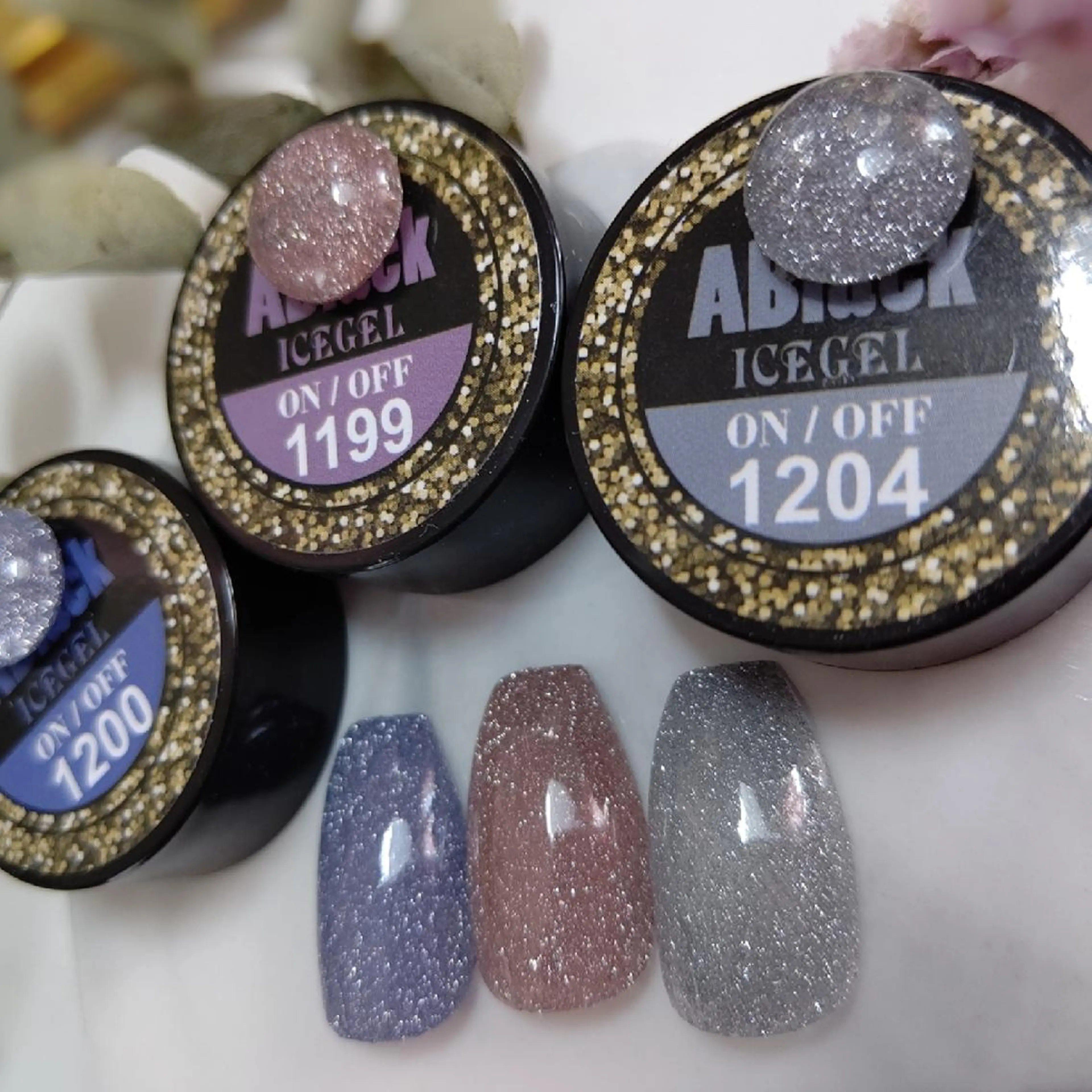 ネイル フラッシュネイル ラヴィアン ローズのネイルデザイン