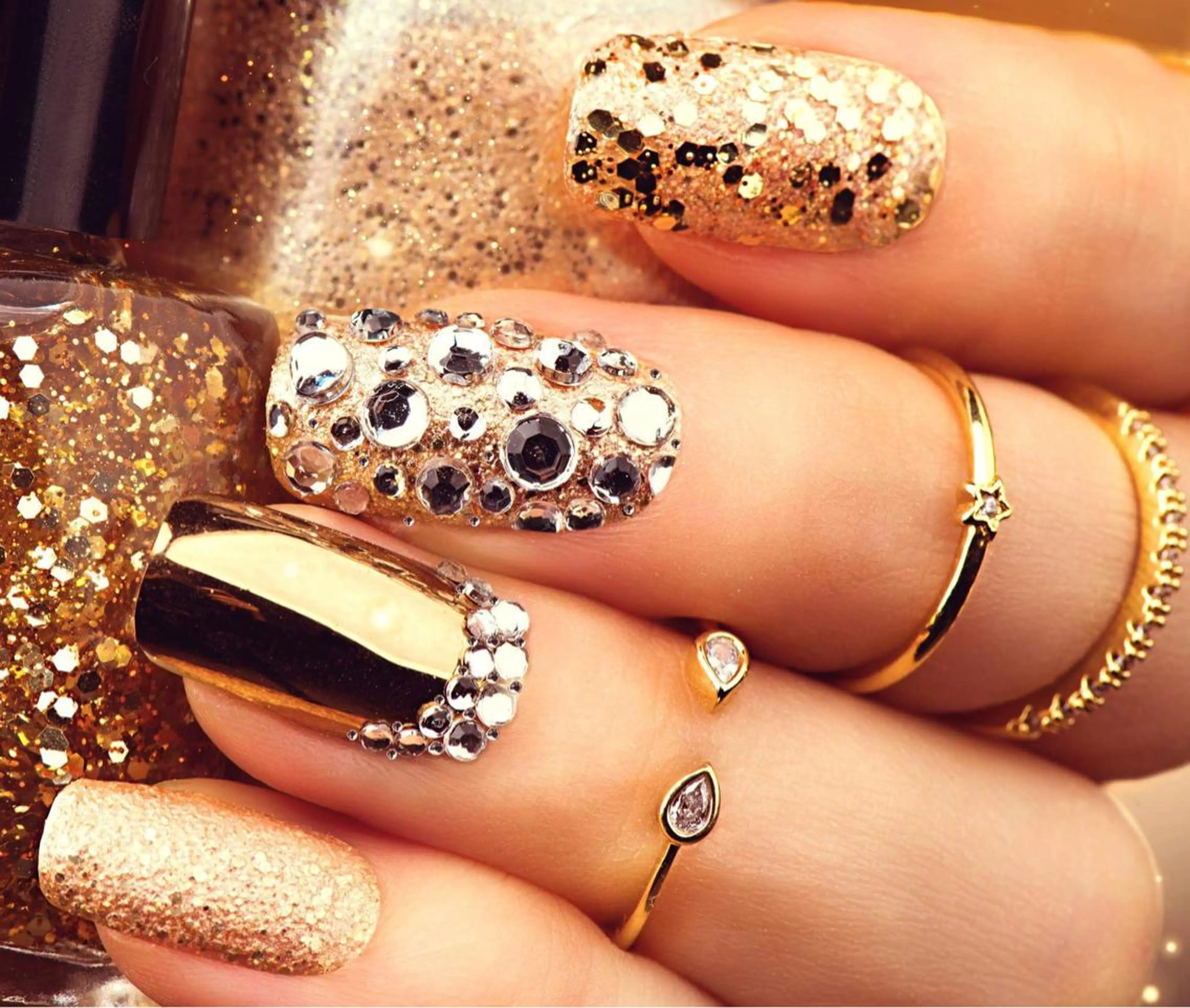 ミディアム ネイル 成人式 ネイルチップ NAILSGOGO shibuyaのネイルデザイン