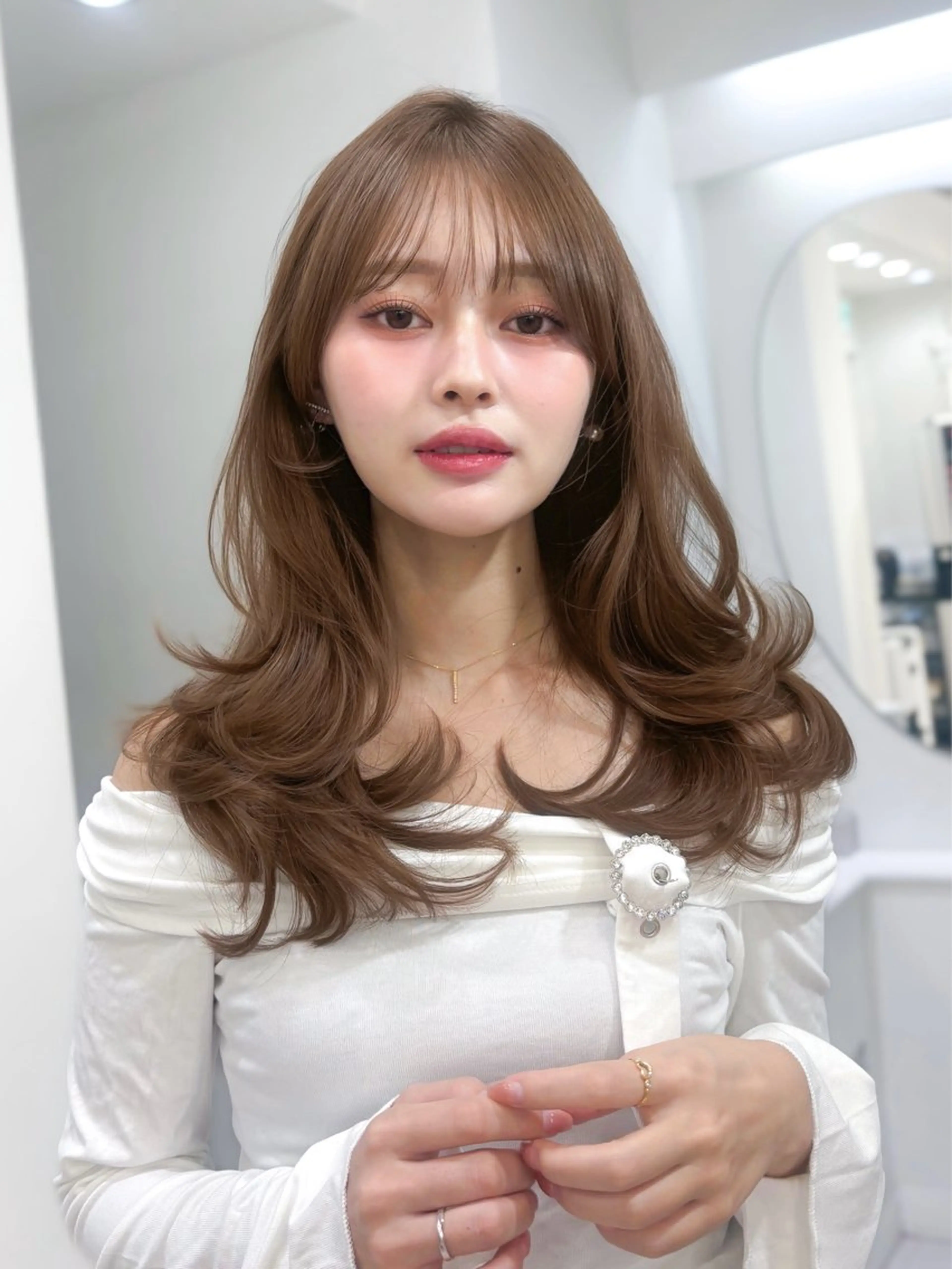 ロング カラー ベージュカラー 韓国風ヘア レイヤーカット カット ヘアカラー トリートメント 艶髪/モテヘア🎀 MIHOのヘアスタイル