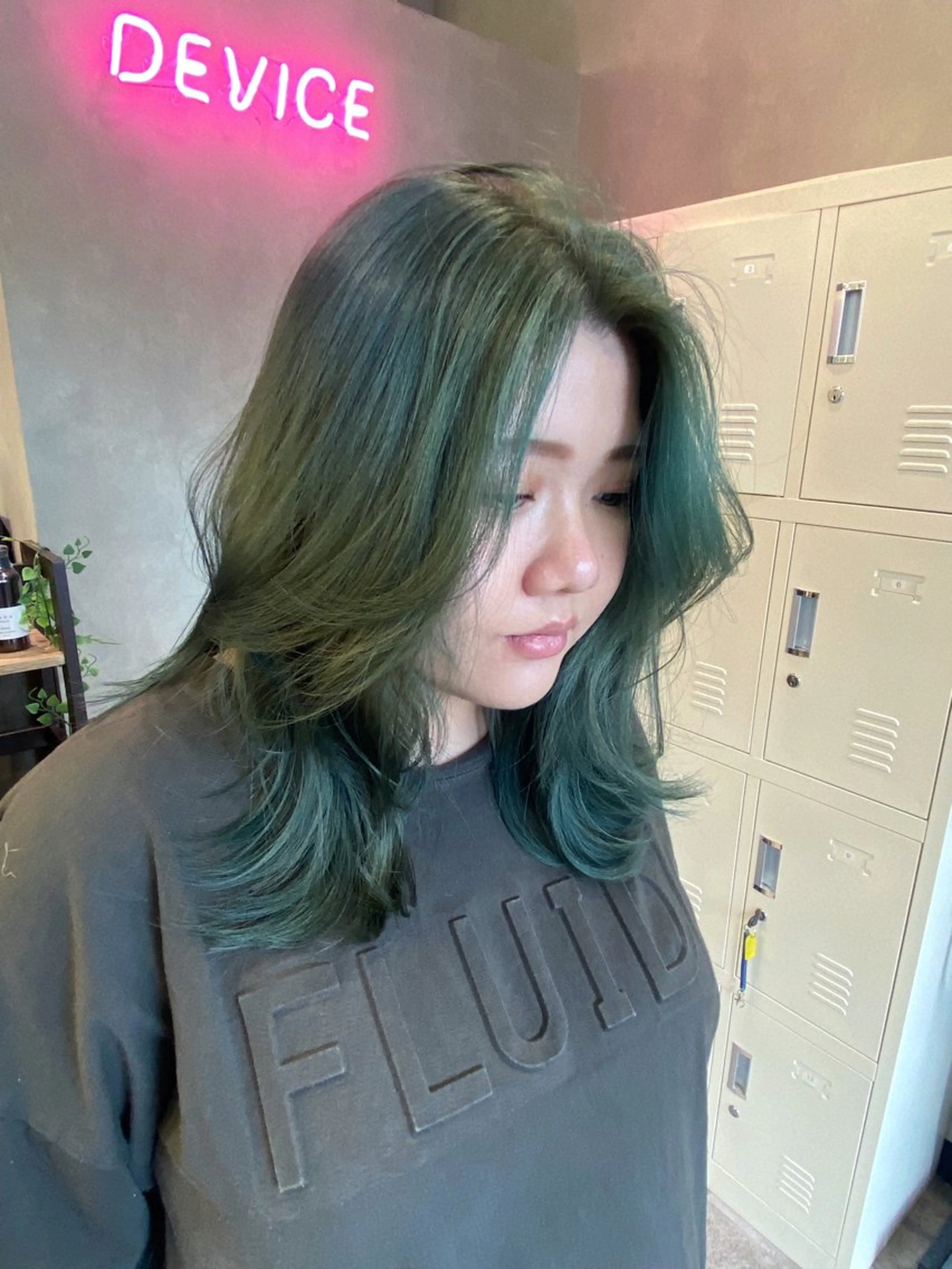 セミロング カラー 🕶️佐藤 海李🐏のヘアスタイル