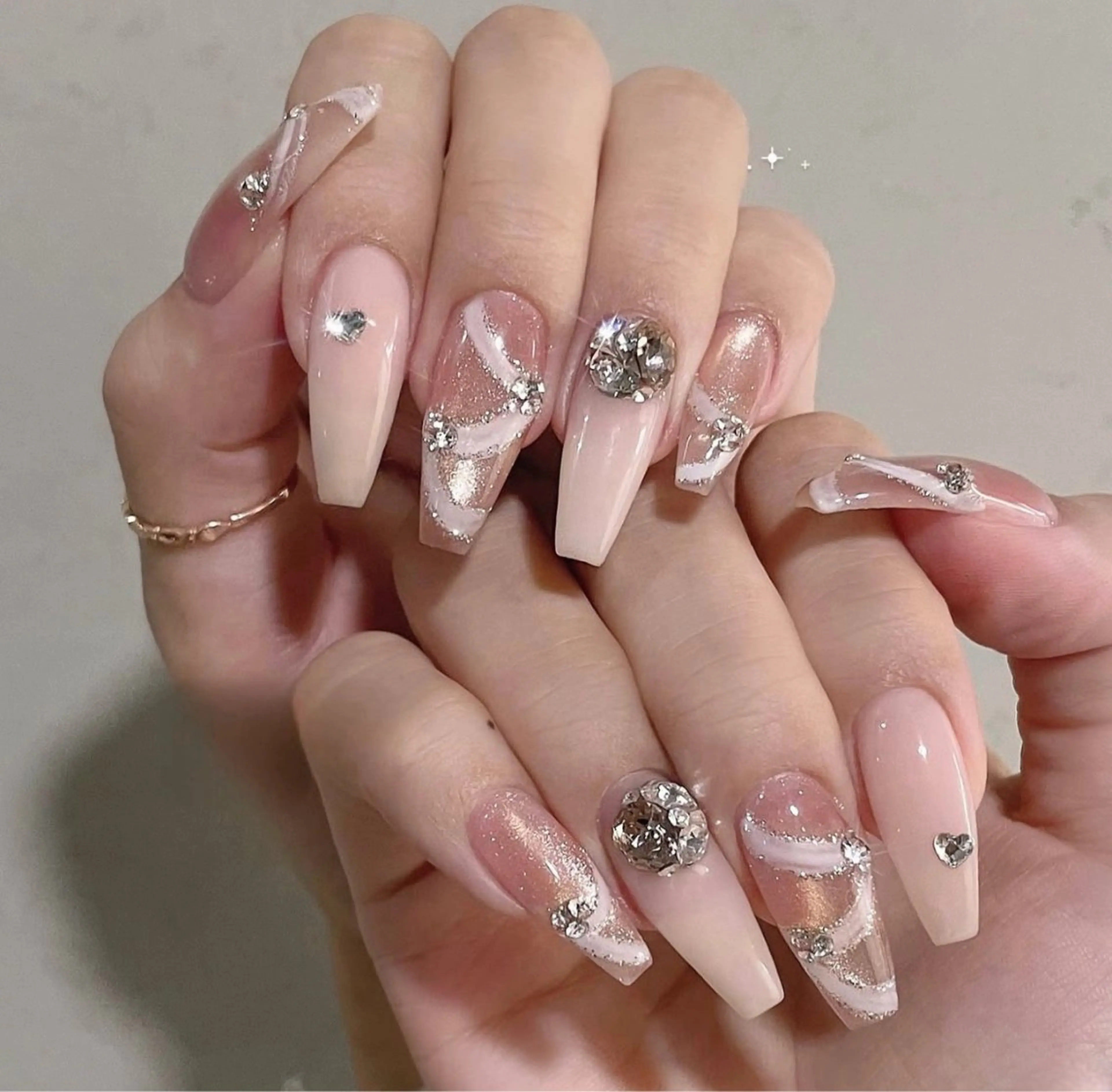 ネイル ハンドネイル Tini ANA.CHUOのネイルデザイン