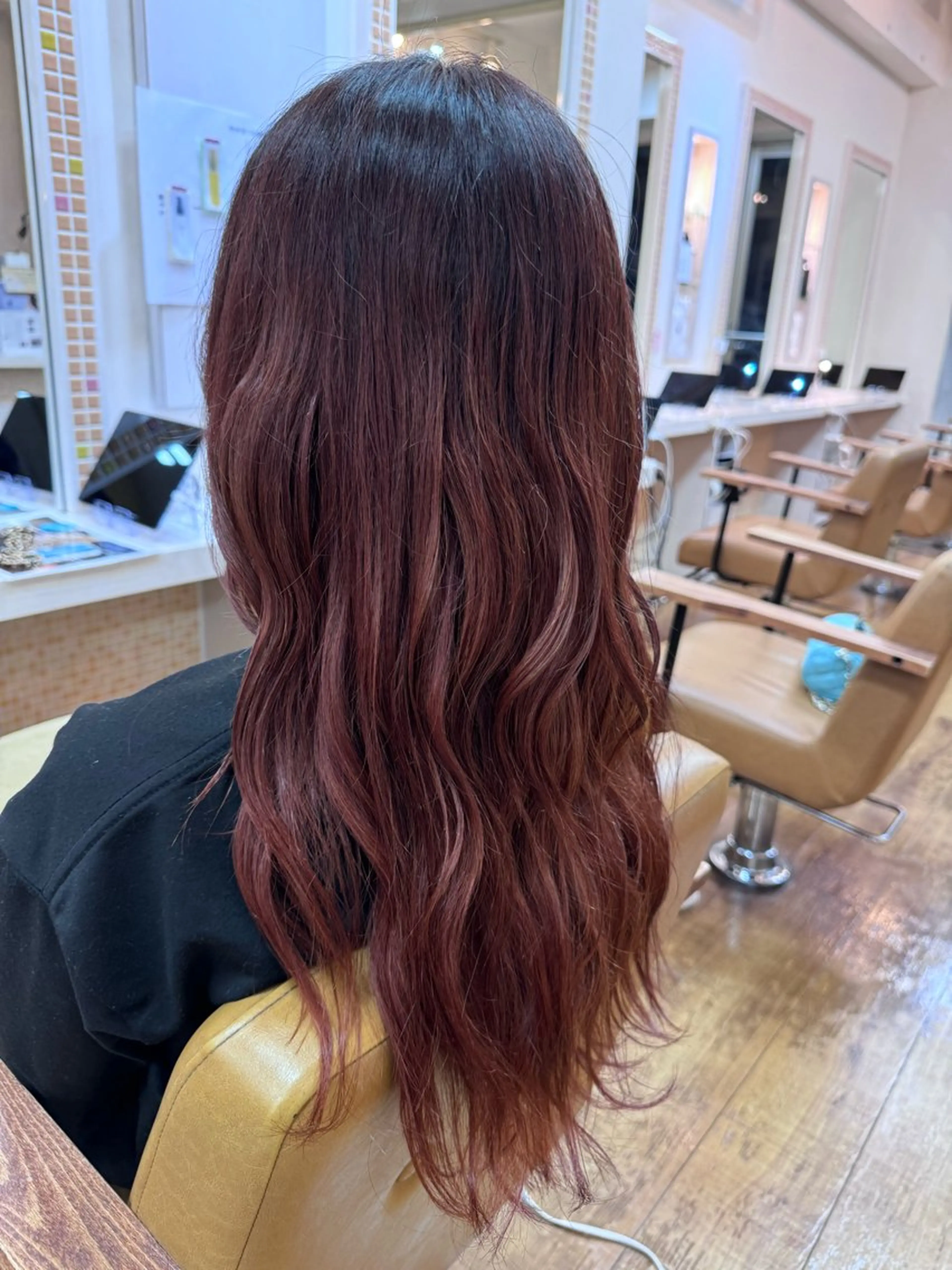 ロング ヘアカラー KAMI-YU所属・森 千明のヘアスタイル