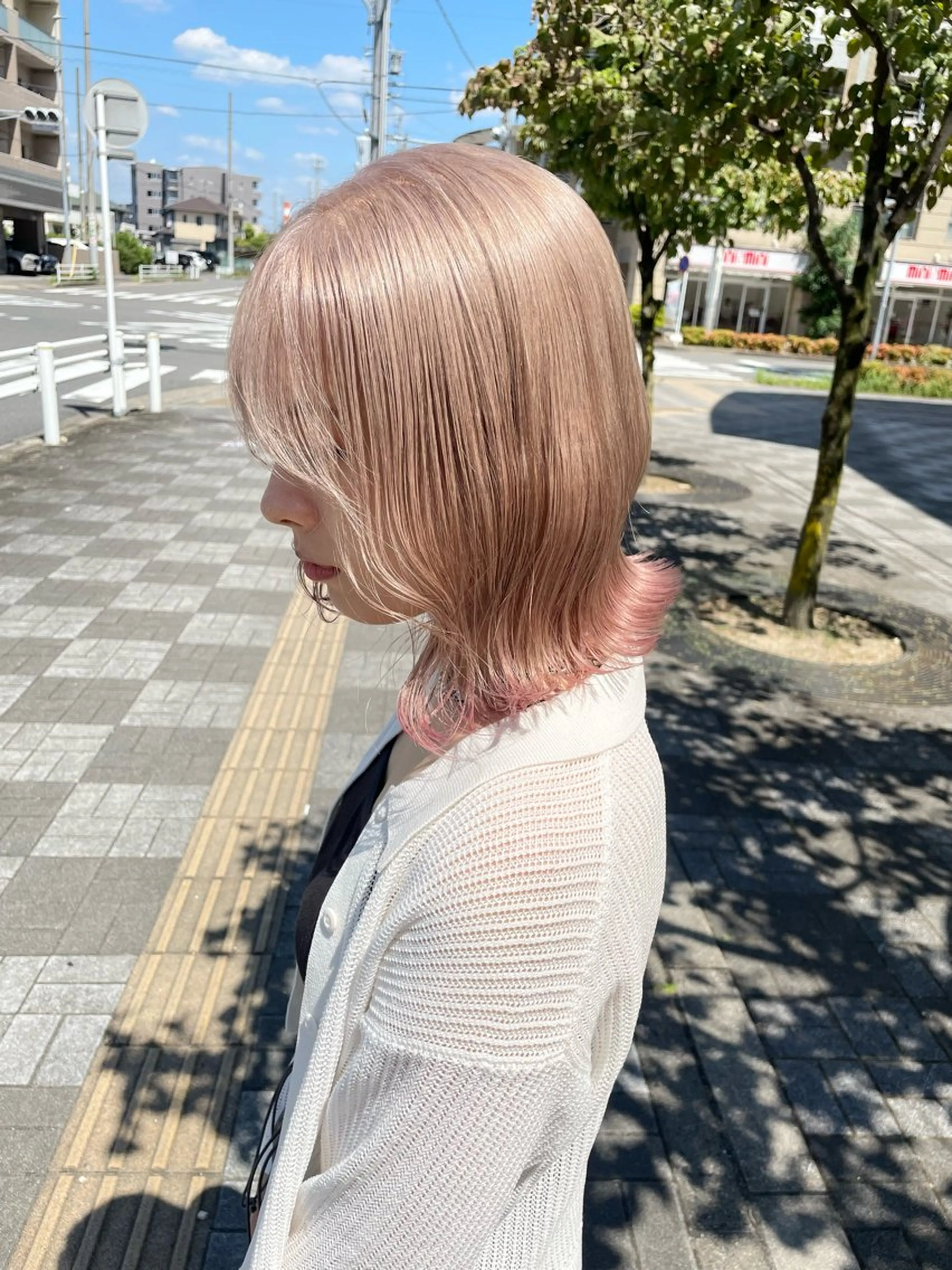 ミディアム AIRI🌸 ブリーチカラー🎀のヘアスタイル