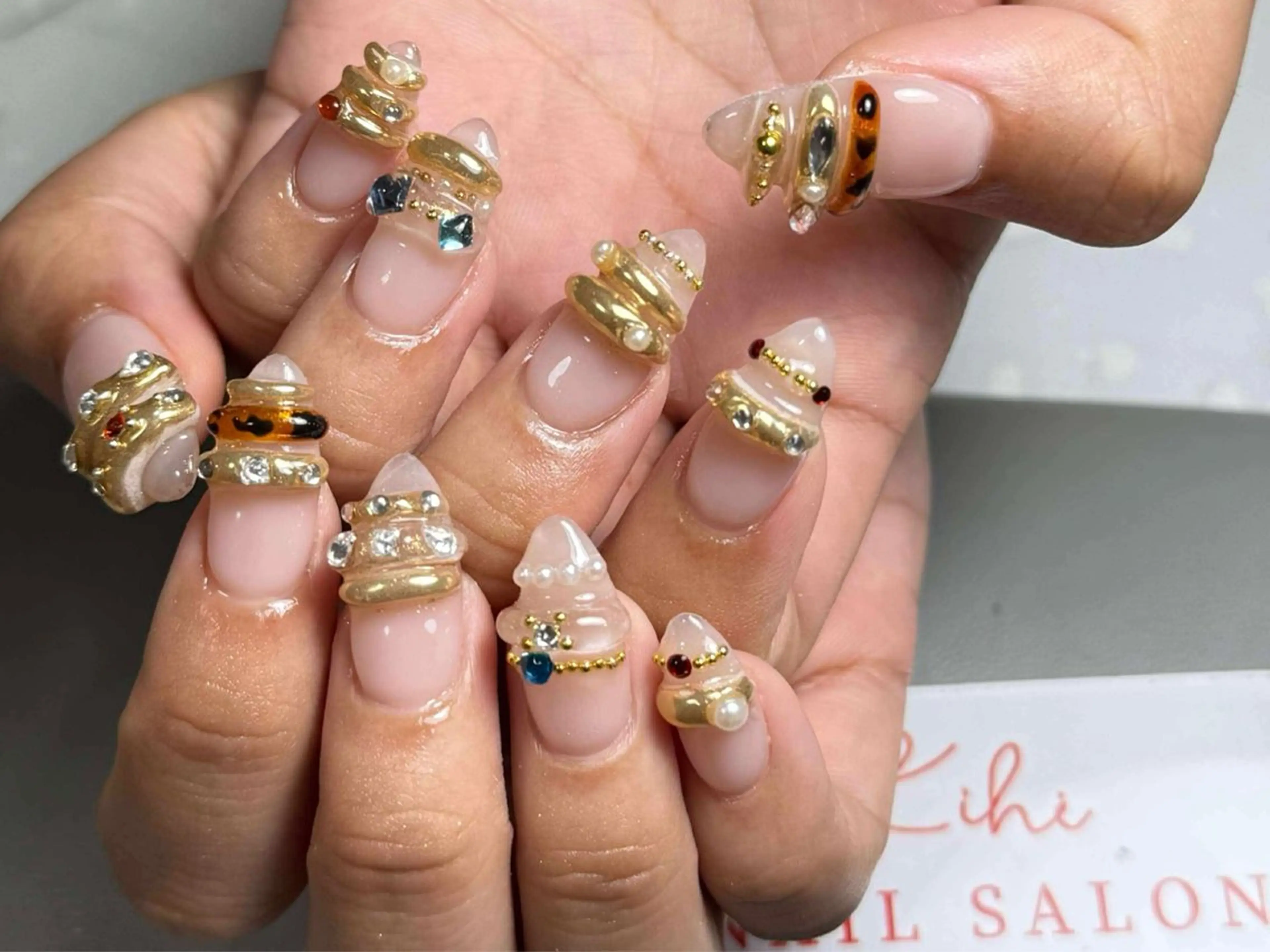 ネイル アートネイル フレンチネイル ジェルネイル グラデーション 韓国ネイル ハンドネイル ハンドケア さくら💮💮 【オフ無料】のネイルデザイン