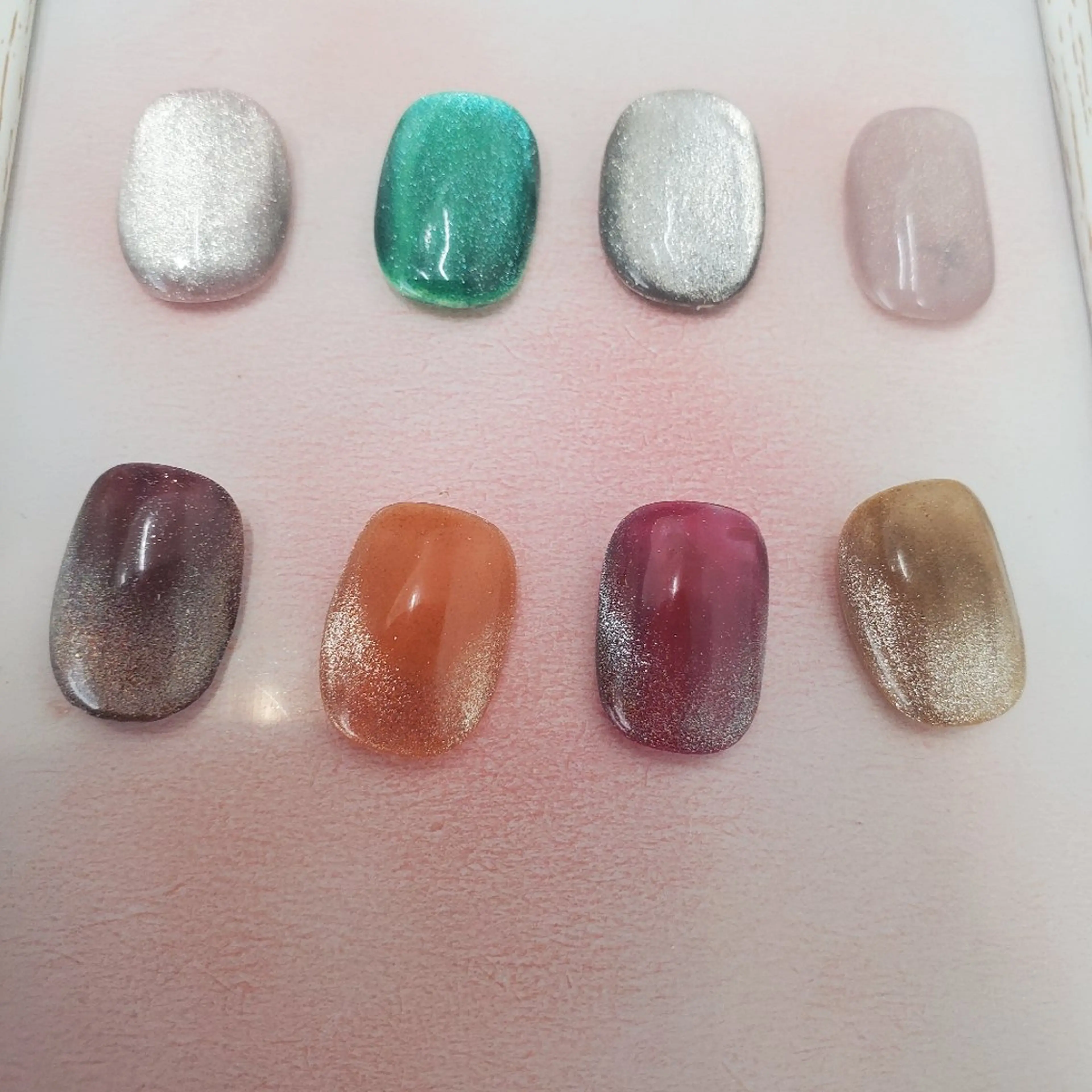 ネイル マグネットネイル MOM  原宿店所属・MoM マムネイル原宿のネイルデザイン