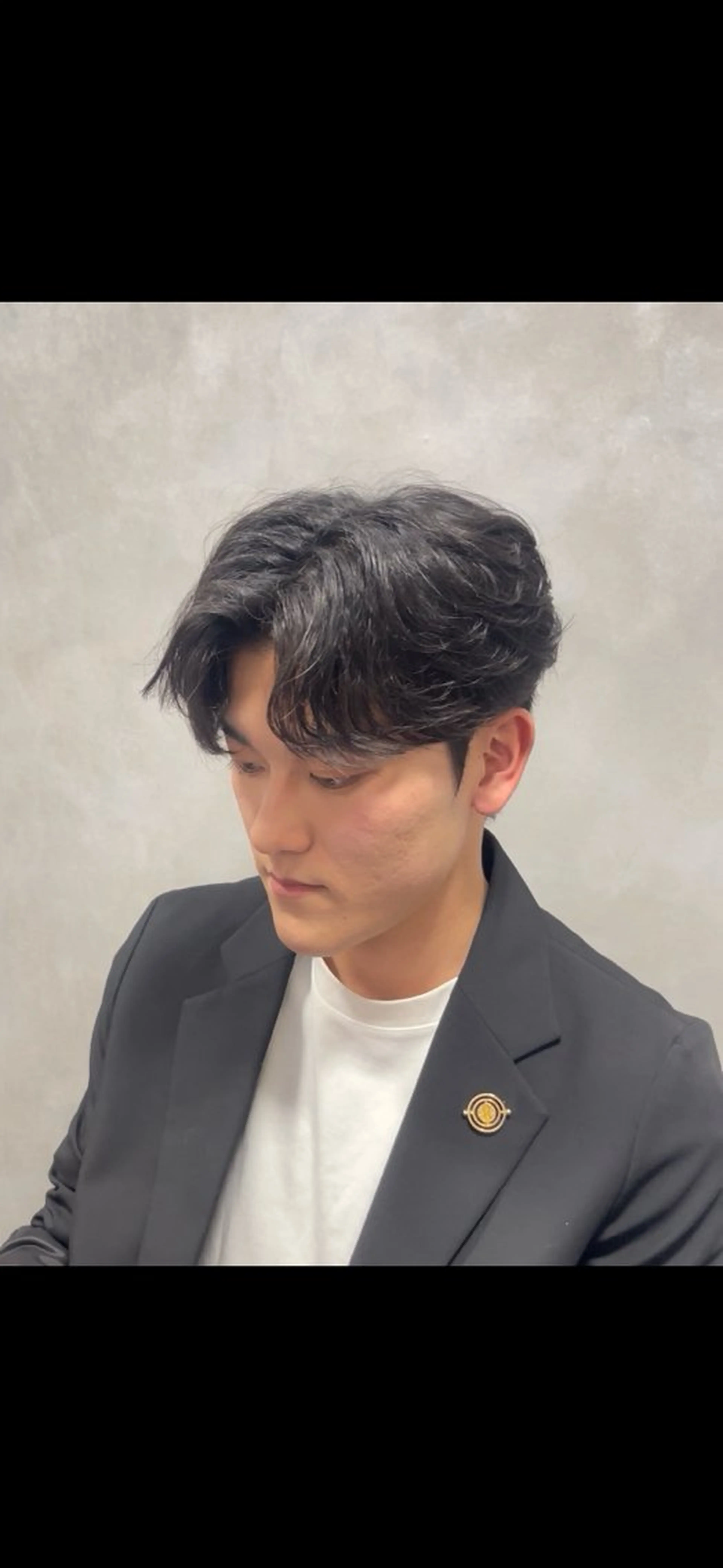 パーマ メンズ センターパート フェザーパーマ メンズパーマ 吉田 タカスケのヘアスタイル