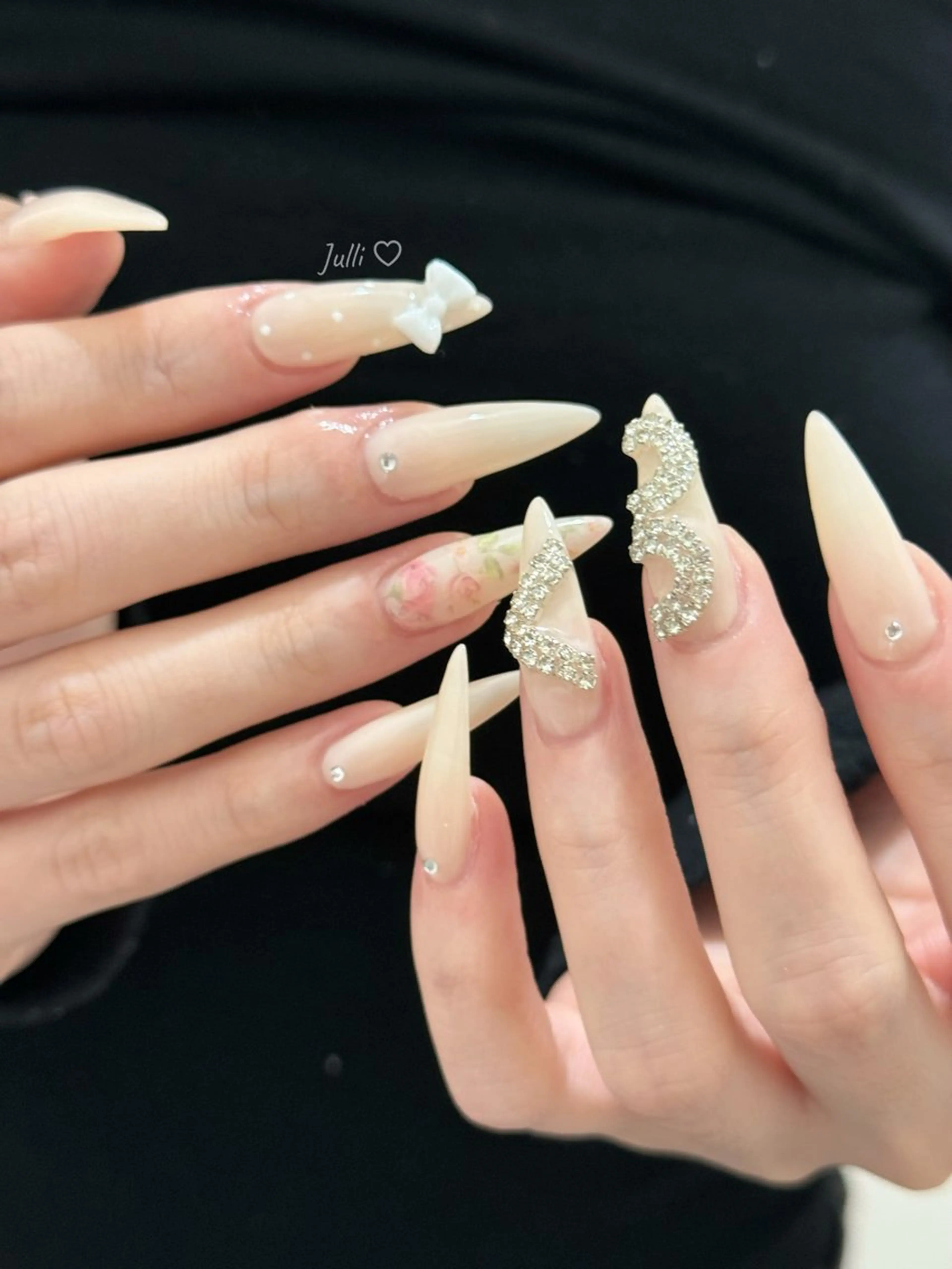 ネイル オーロラネイル ボルドー ブラウン 氷ネイル・うるうるネイル キラキラネイル ハンドネイル Julli NailStudioのネイルデザイン