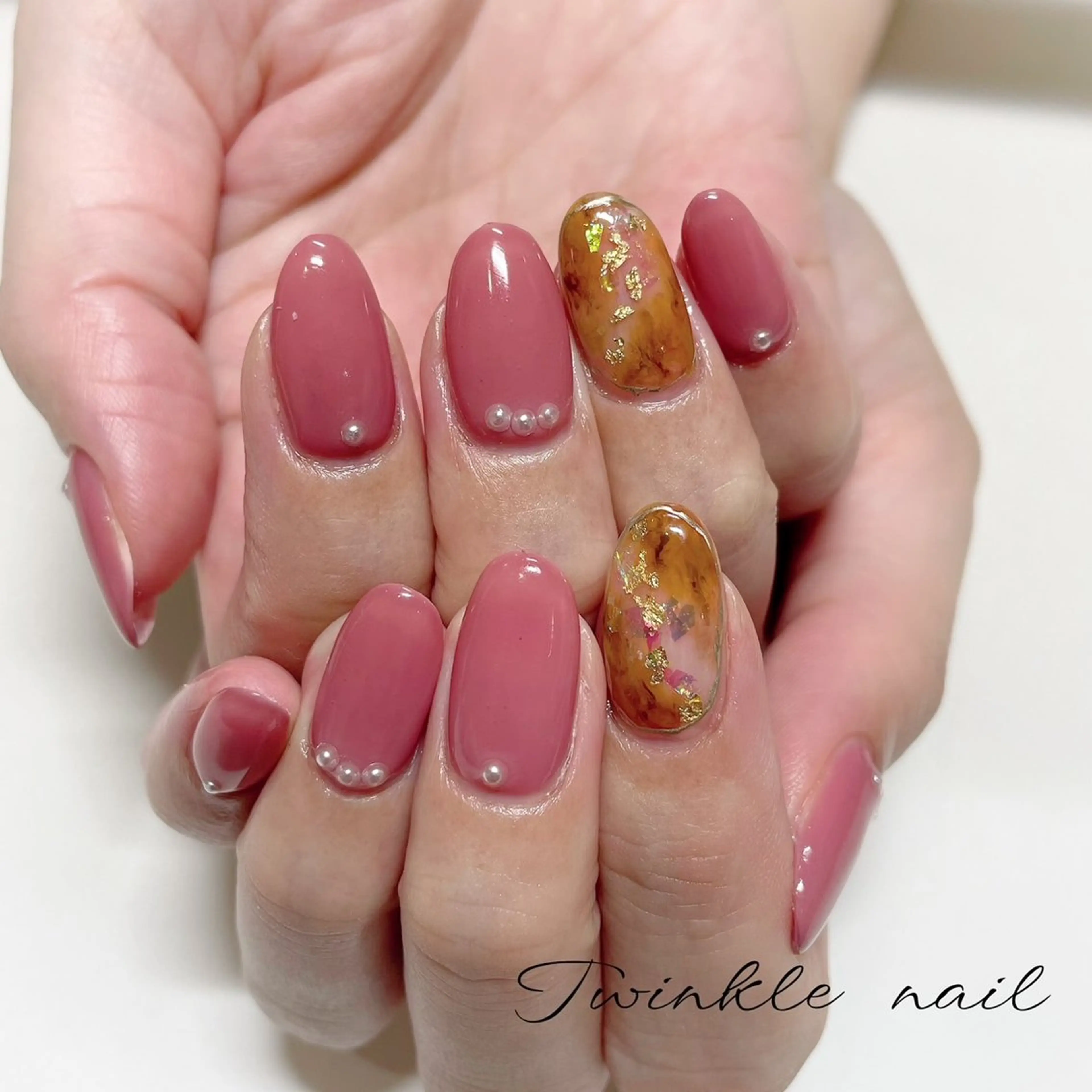 ネイル ハンドネイル 中井 綾香の眉毛・アイブロウイメージ